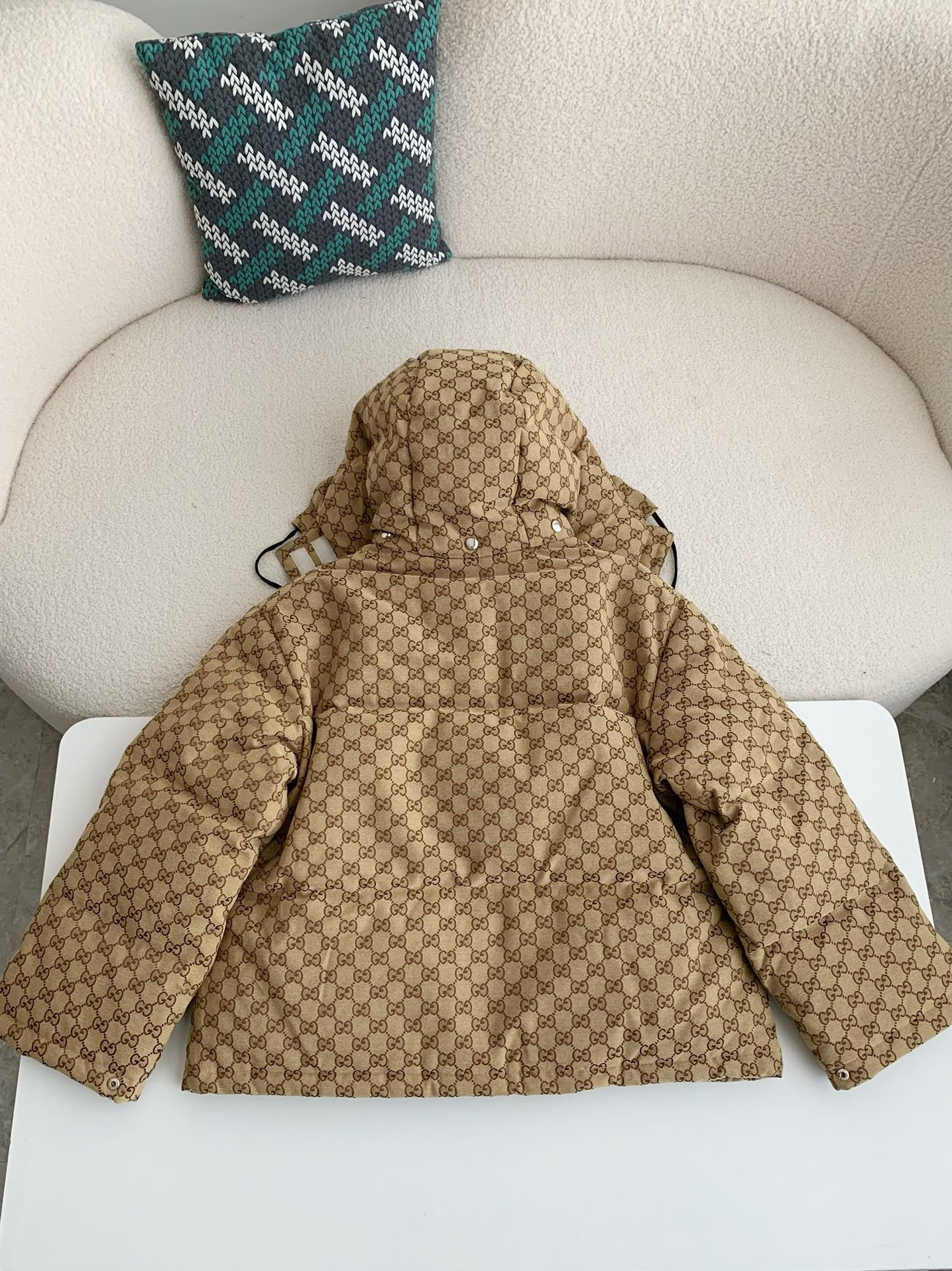 GUC Casual FW22 Full Print Drawstring Down Jacket