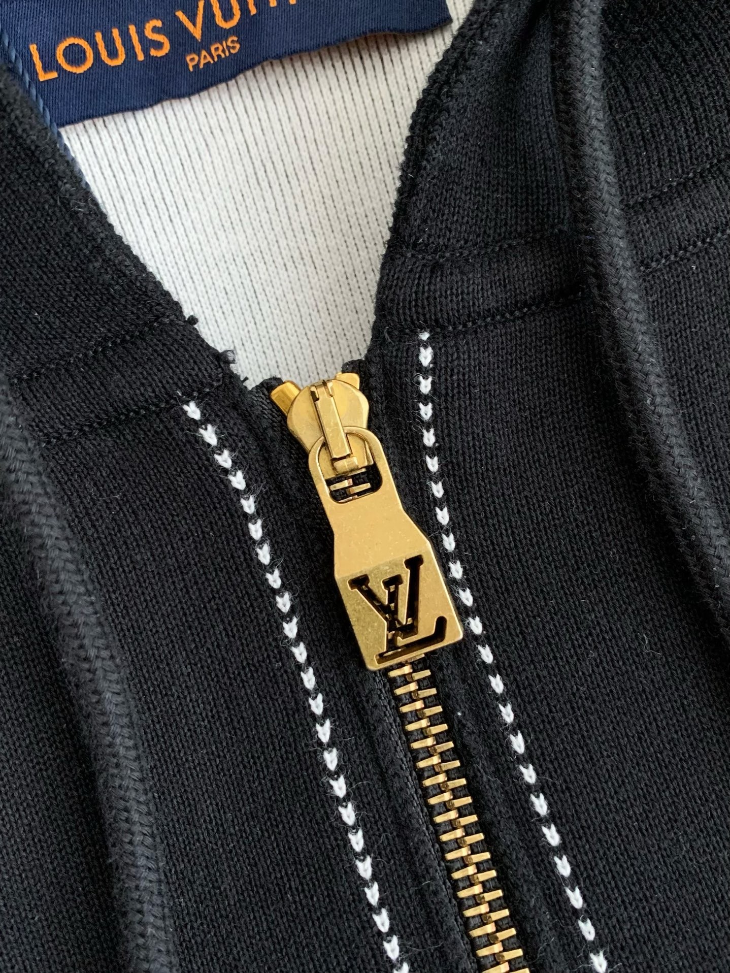 L X V  SS24 Logo Inlaid flower zipper sweatshirt Jackets