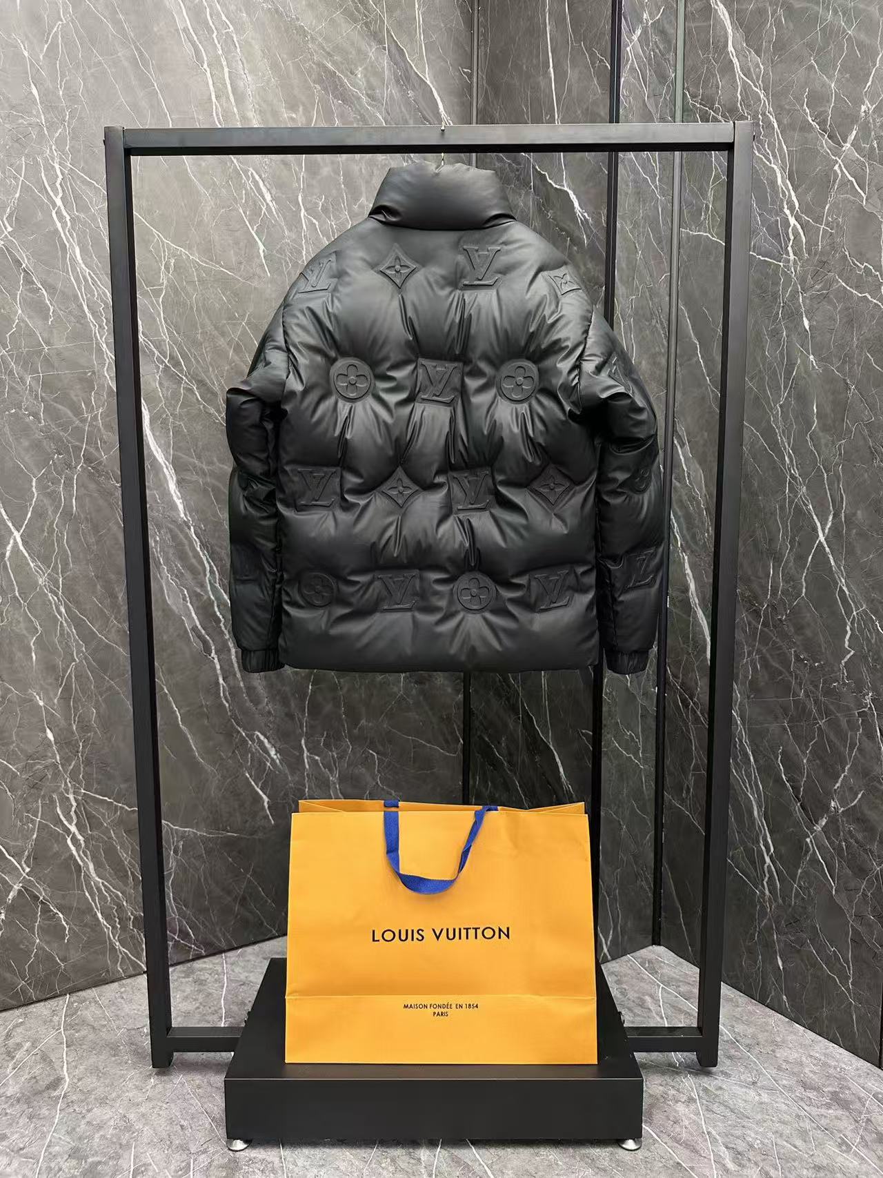 L X V Down  jacket