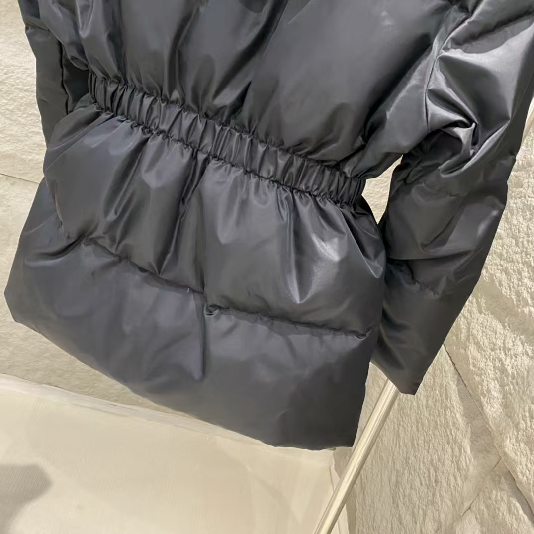 PRD logo stand collar down jacket（ Women's style）