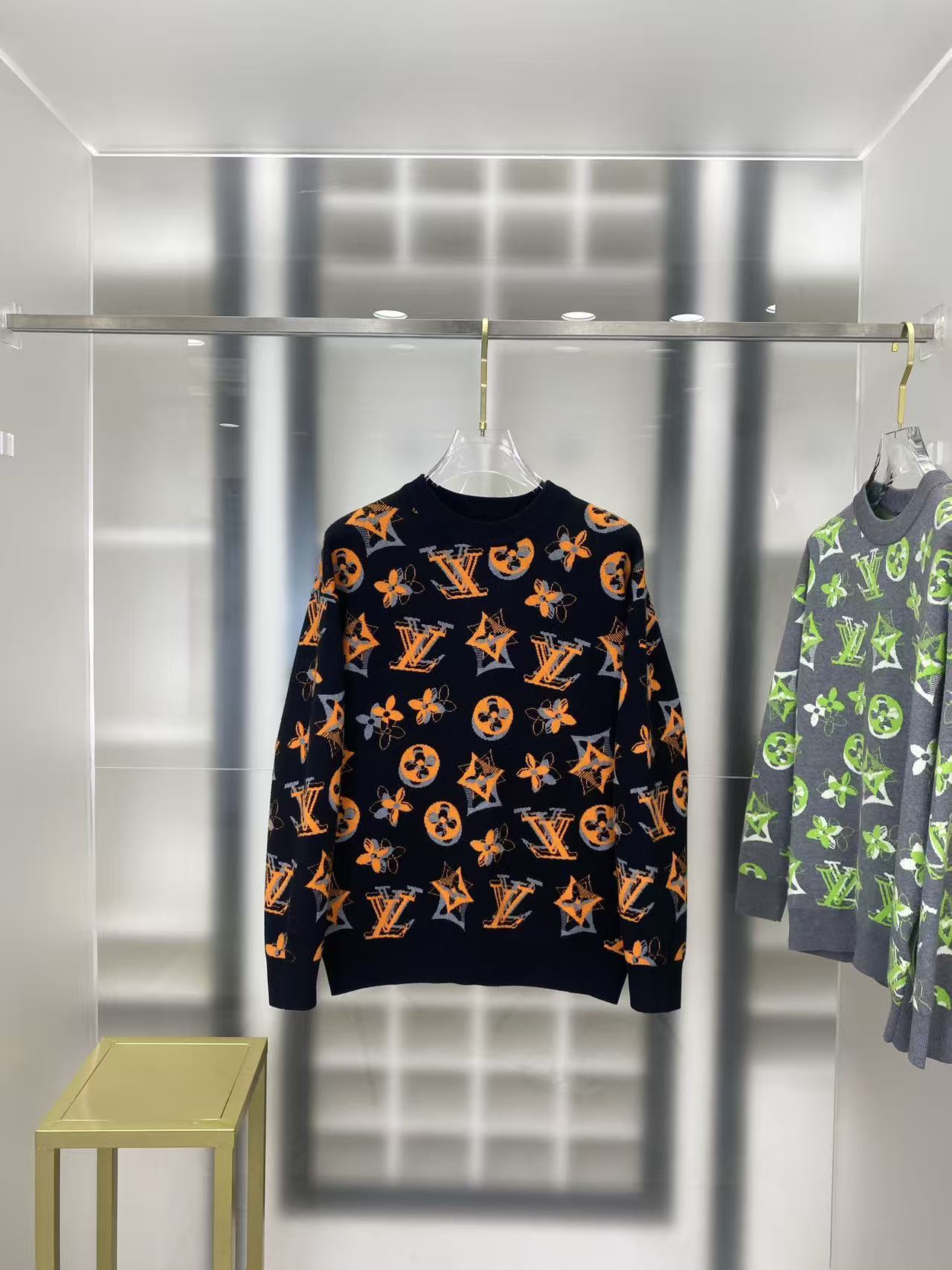 L X V Sweater （2025）