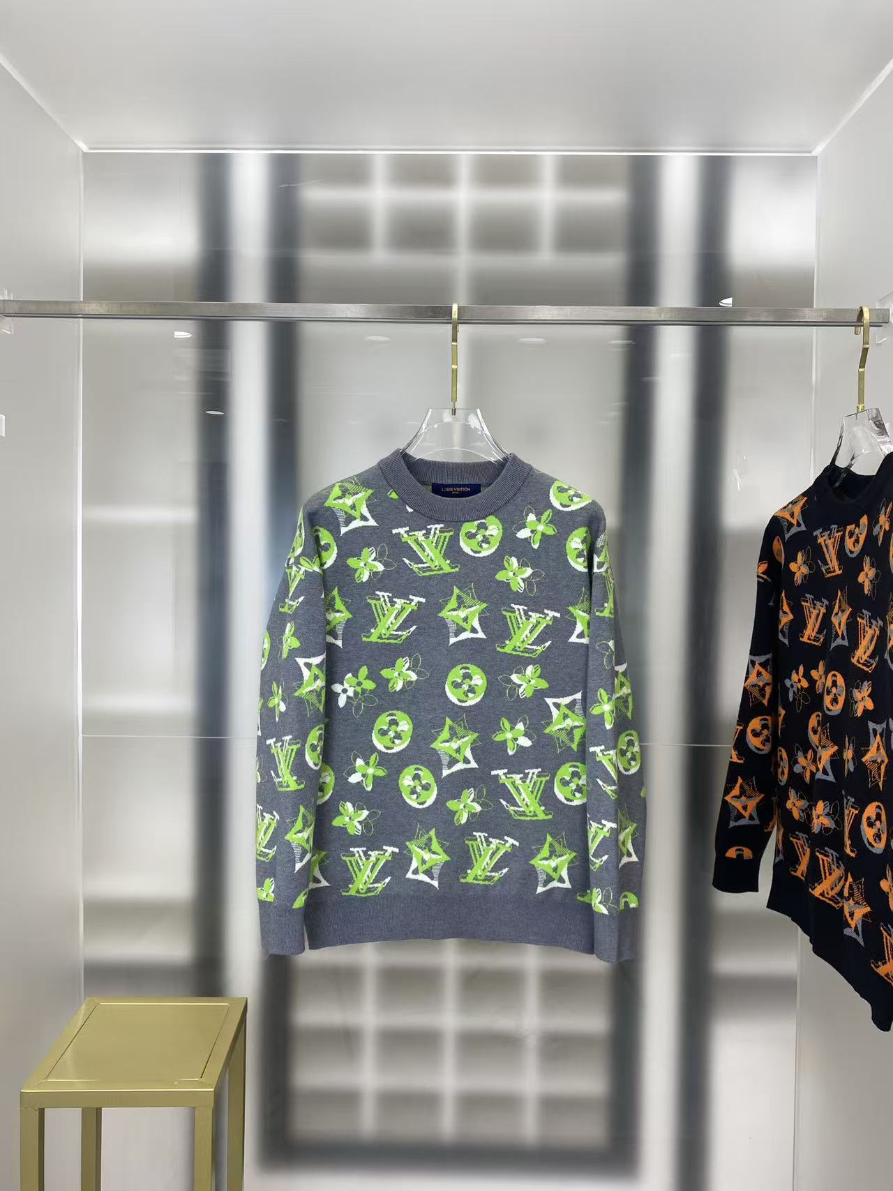 L X V Sweater （2025）