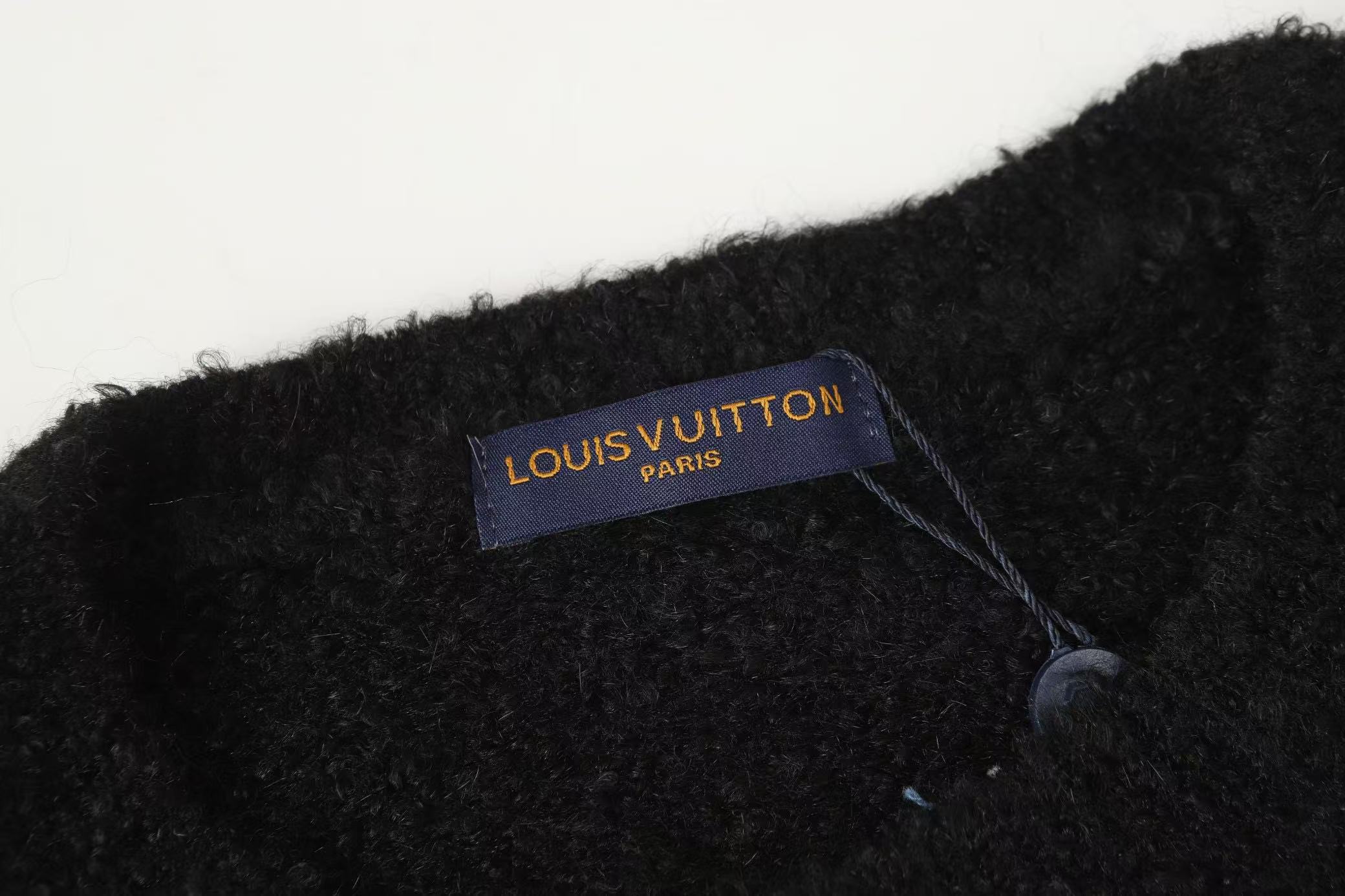 L X V 23FW Sweater