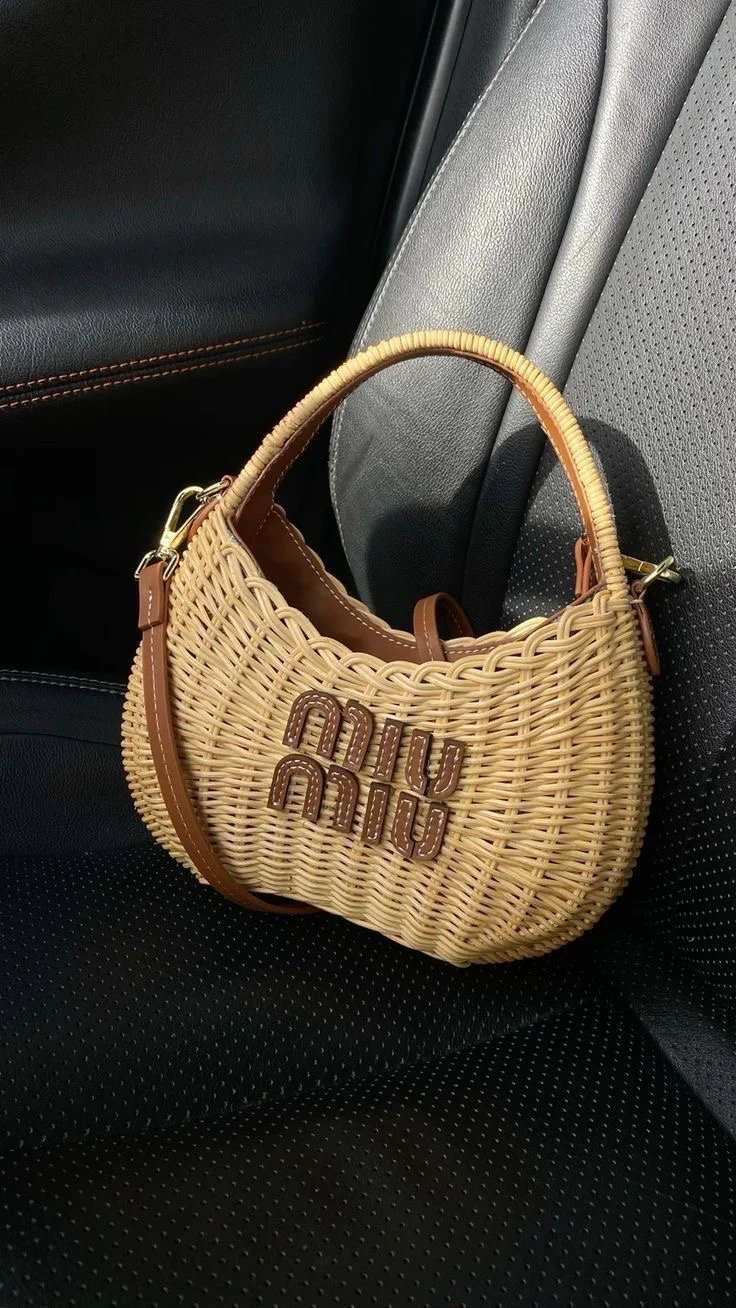 MIU MIU BEACH BAG