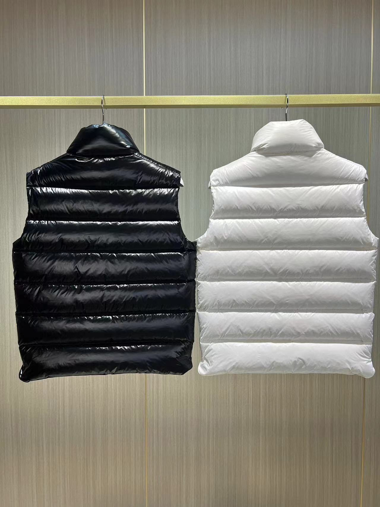 MONC stand collar down vest