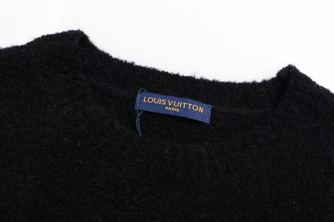 L X V Sweater Black