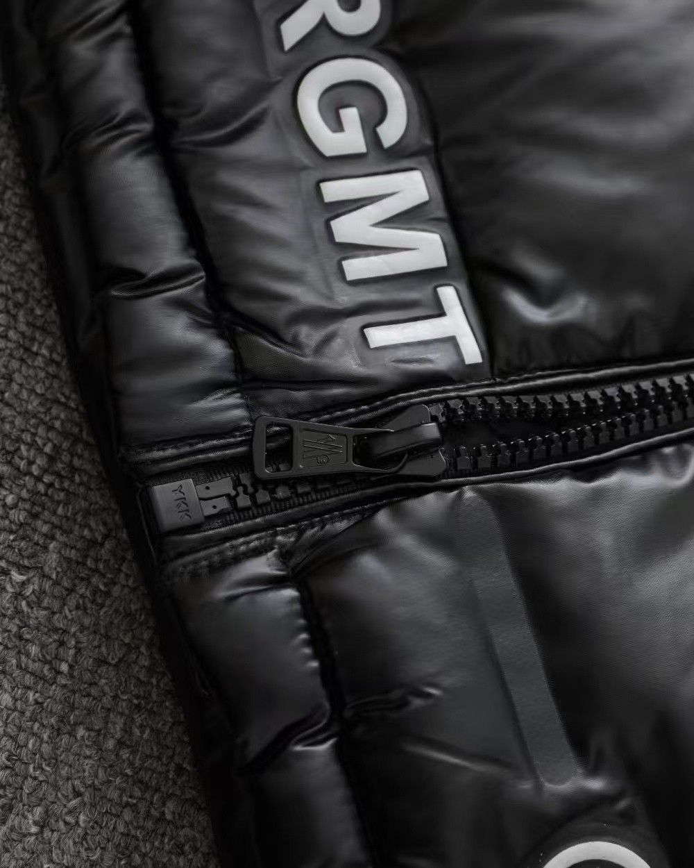 MONC Fujiwara Hiroshi co-branded full-print letter shiny down jacket