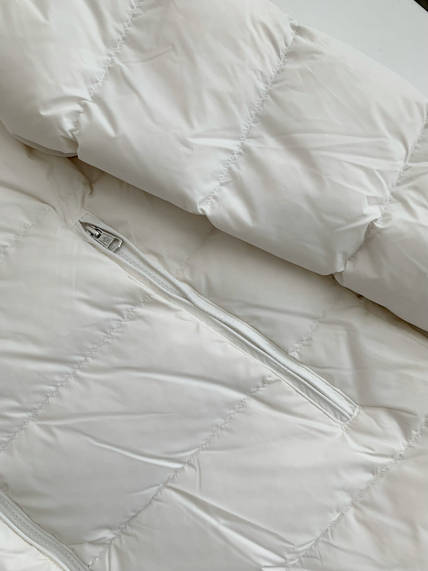 MONC Montbeliard down jacket