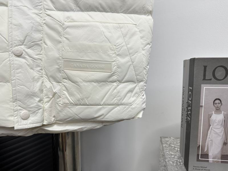Canada G down vest