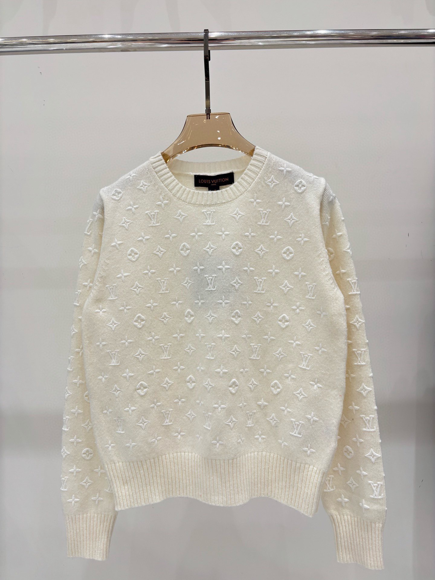 L X V  Sweater 2025 （Embroidered pattern knitted） Women's style