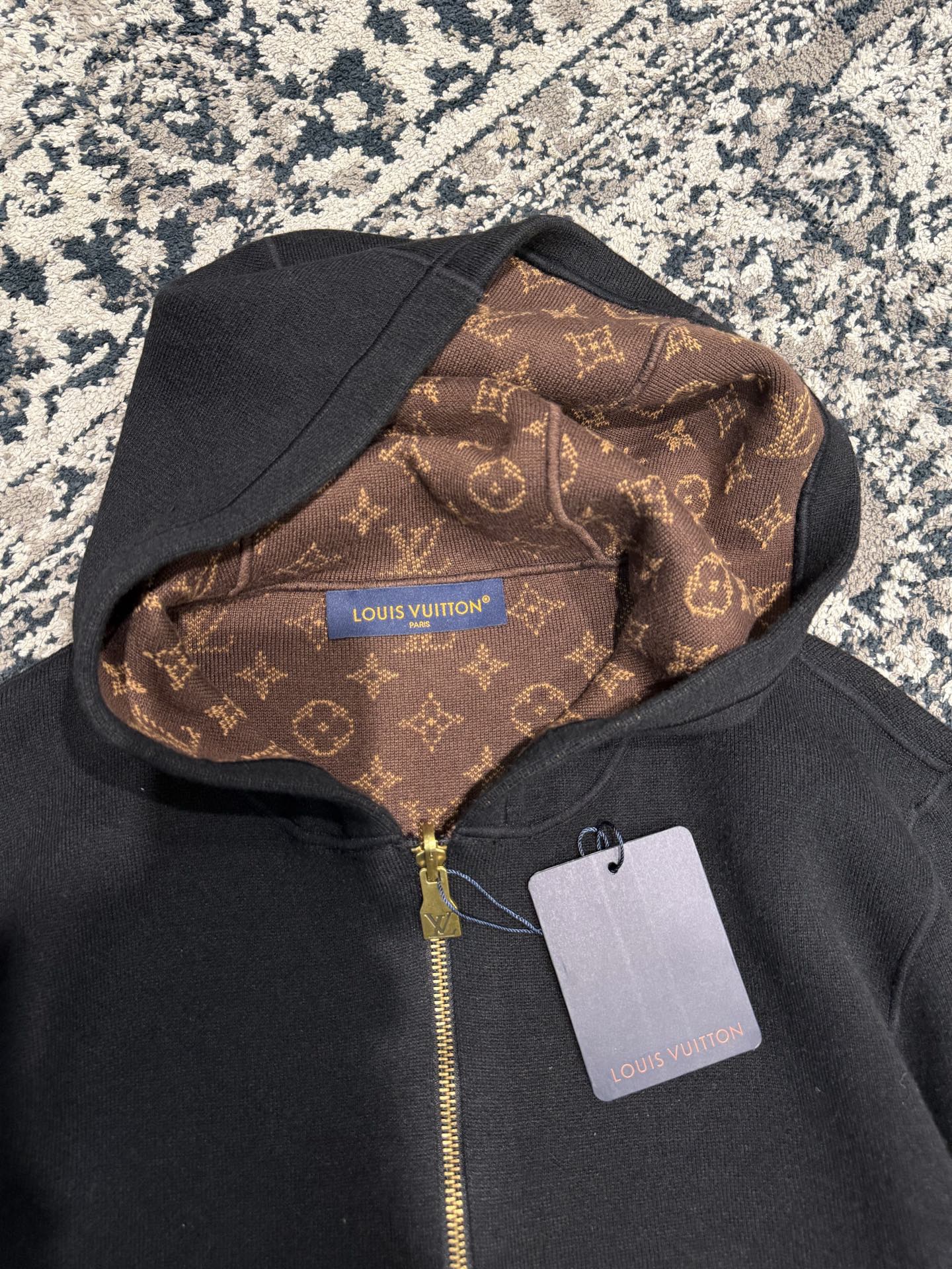 L X V Double-sided hooded jacket 2025