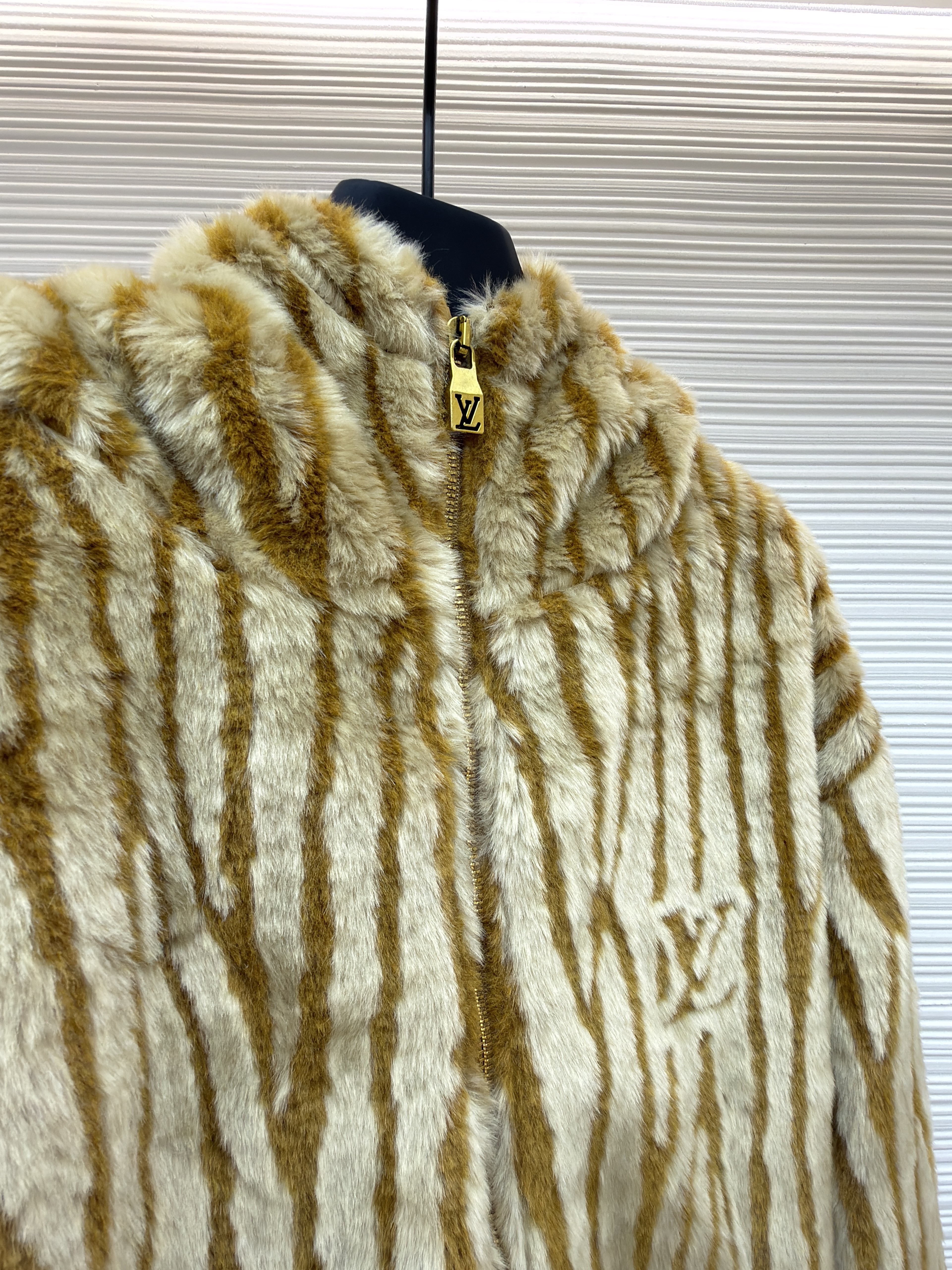 L X V SKI Series Striped Hooded Jacket