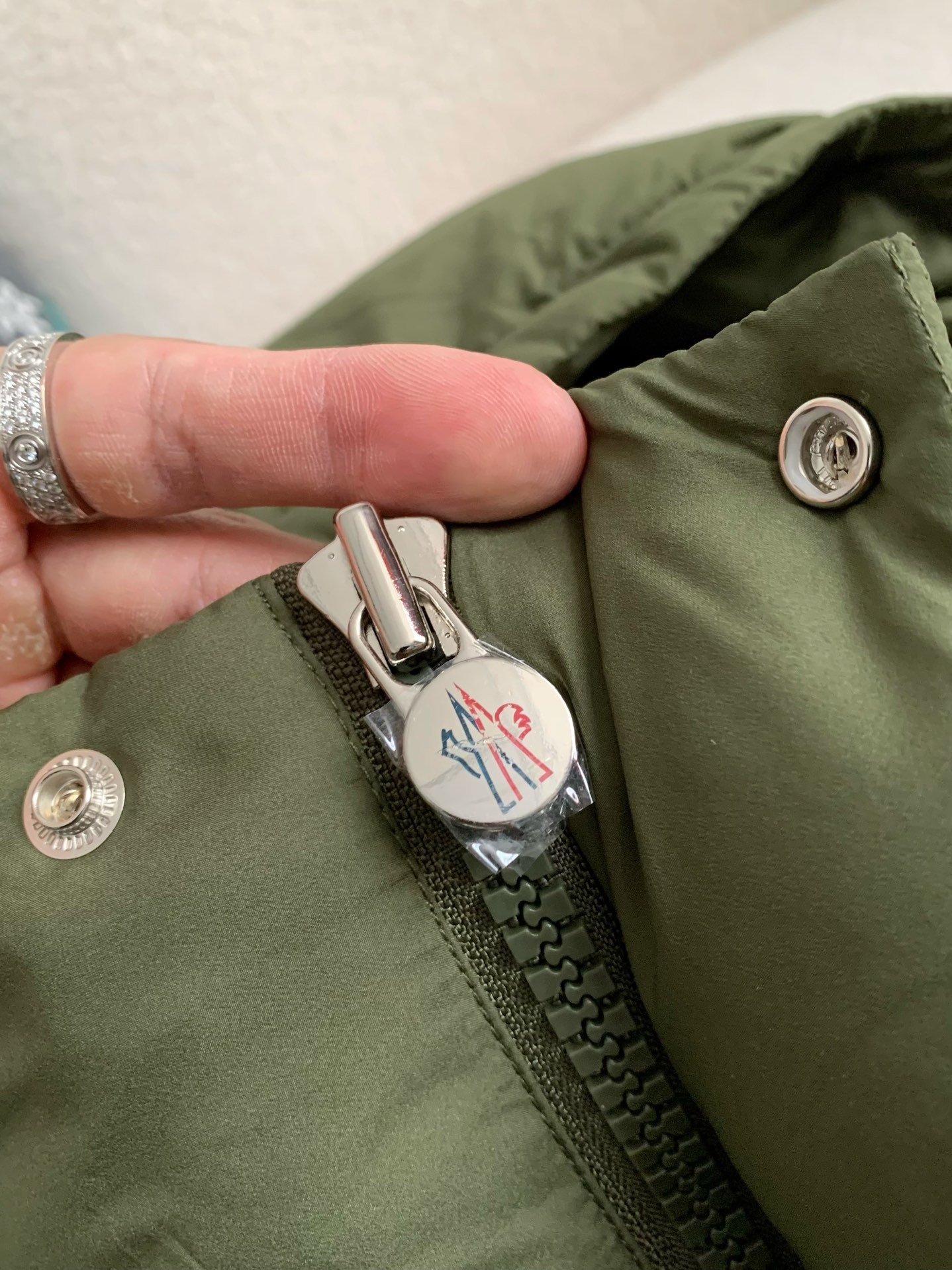 MONC Vezere Short Down Jacket