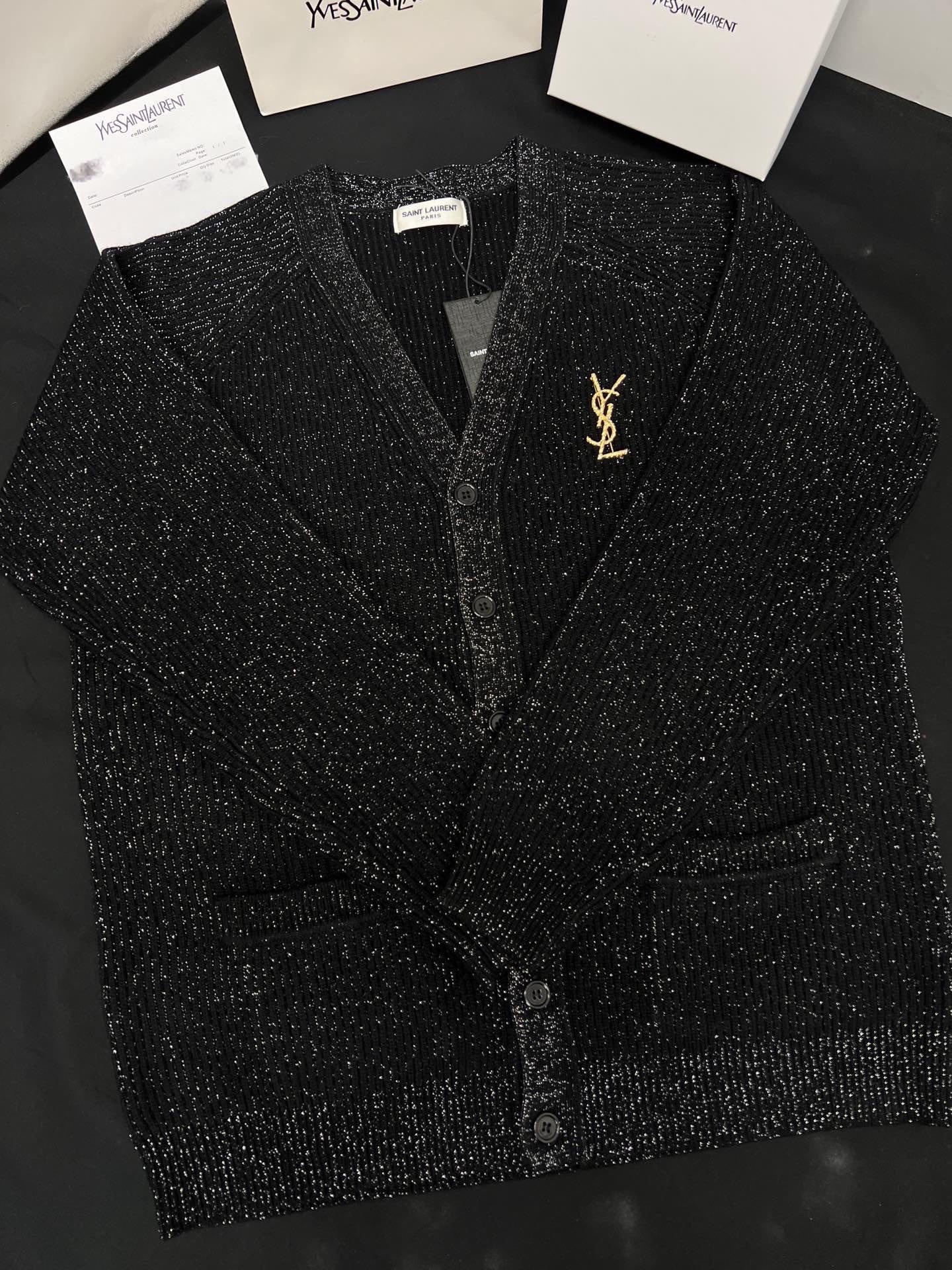 Y X L Silver-threaded wool sweaters