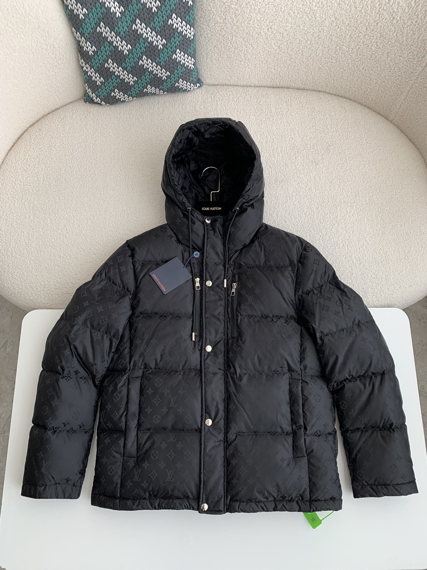 L X V LOGO Down Jacket