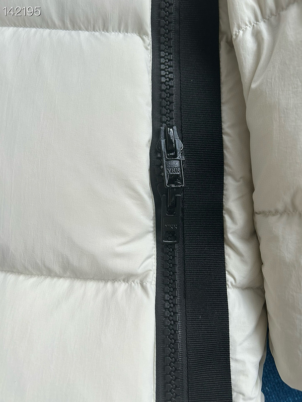 Canada G Long down jacket（ Women's style）