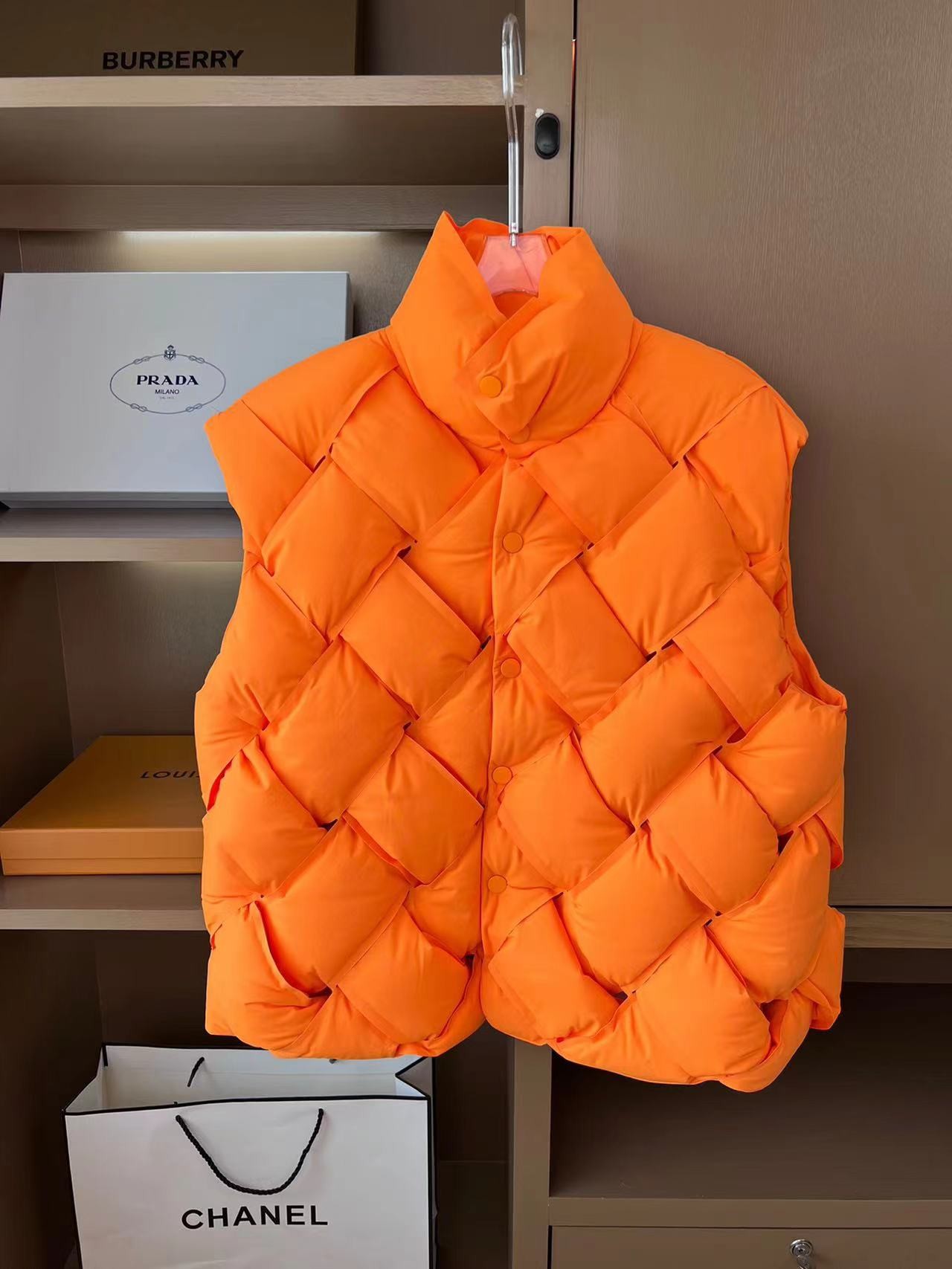 BOTTEGA VENETA Stand collar down jacket