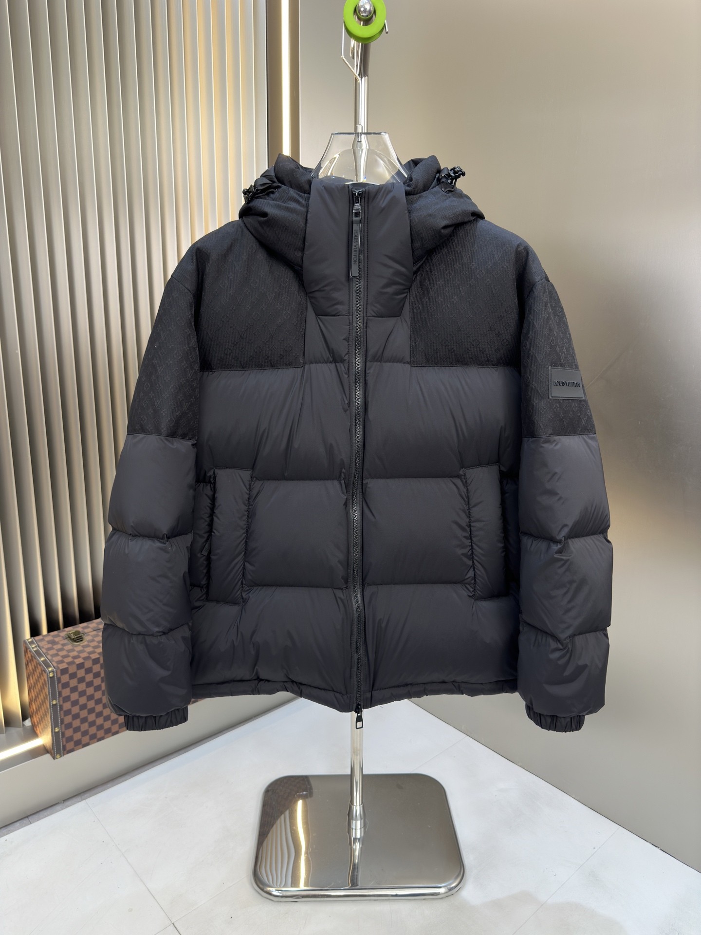 L X V Down jacket