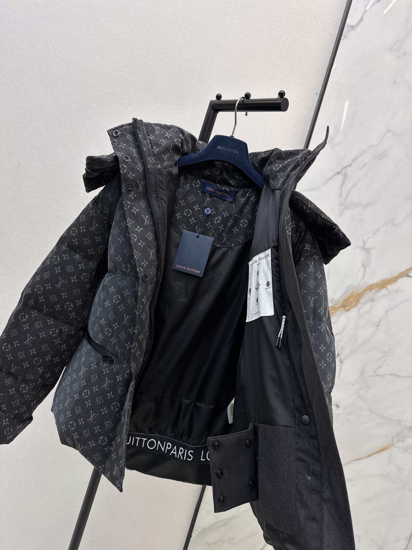 L X V Down jacket（Women's style）