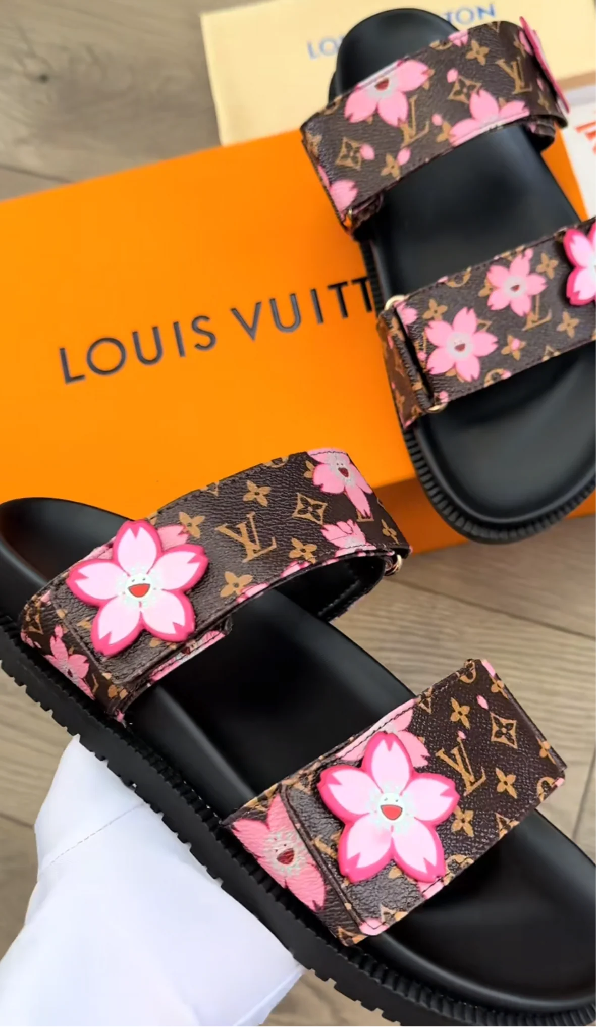 LV SANDALS CHERRY BLOSSOM