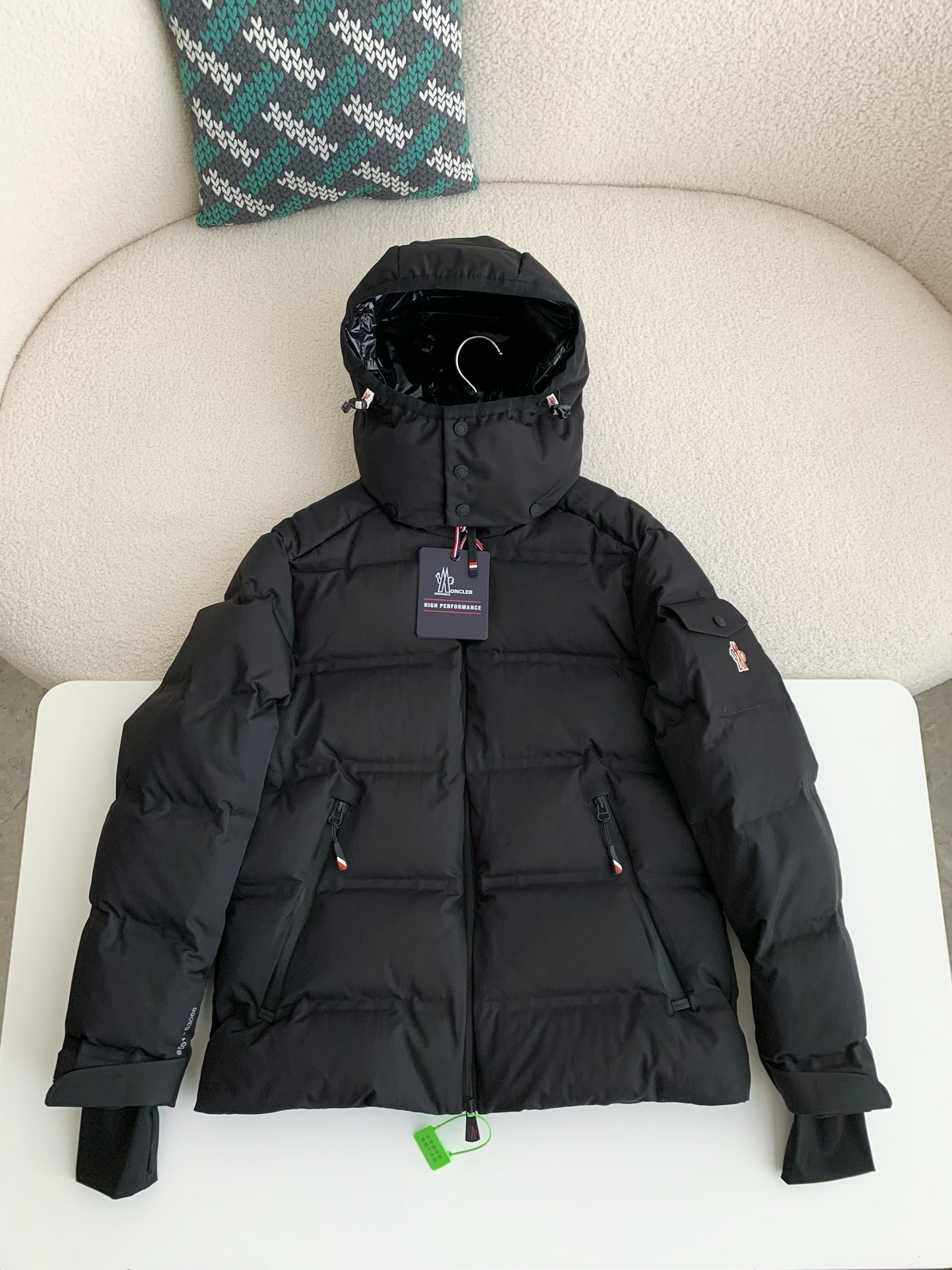 MONC Montbeliard down jacket