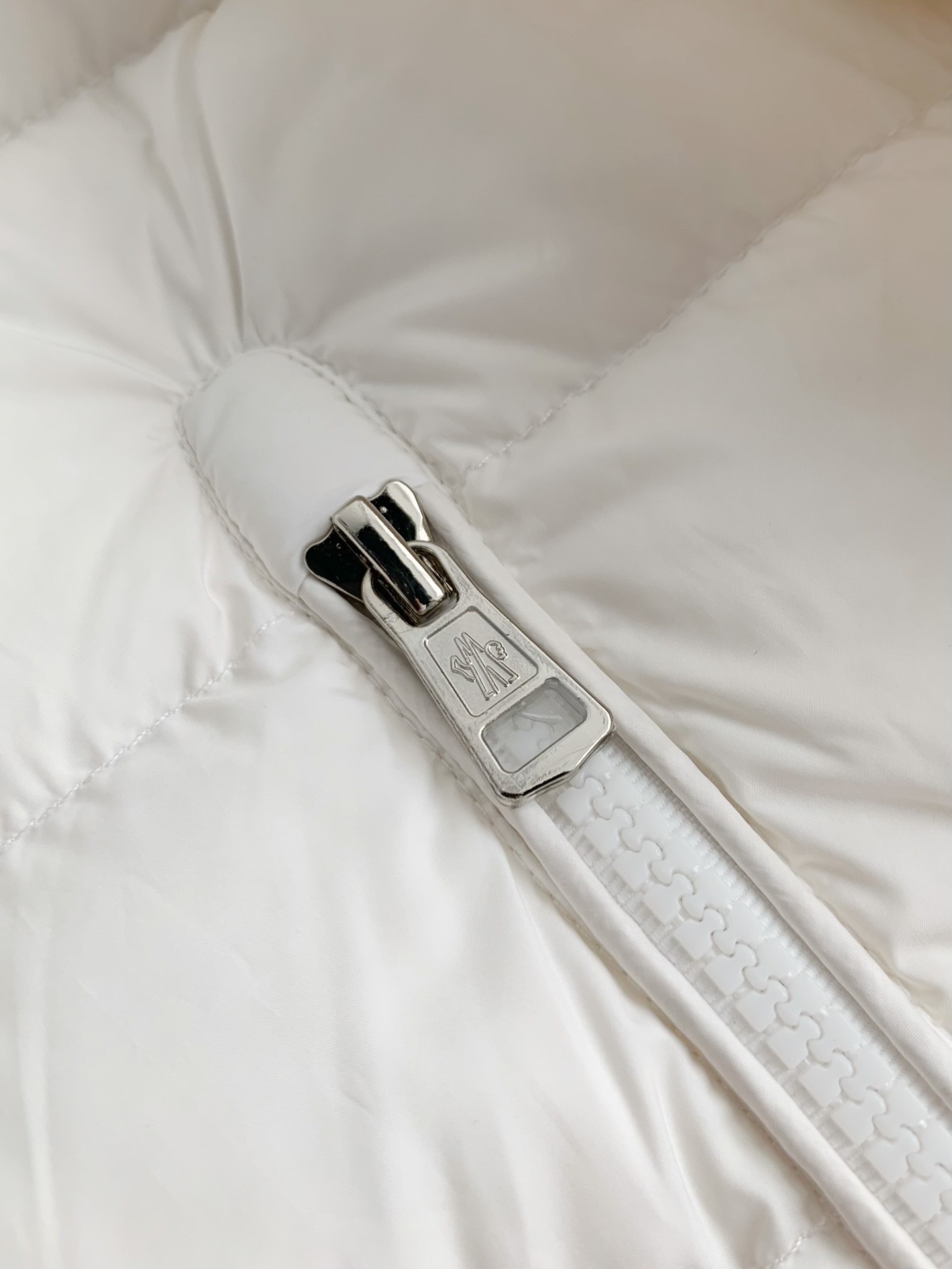 MONC Montbeliard down jacket