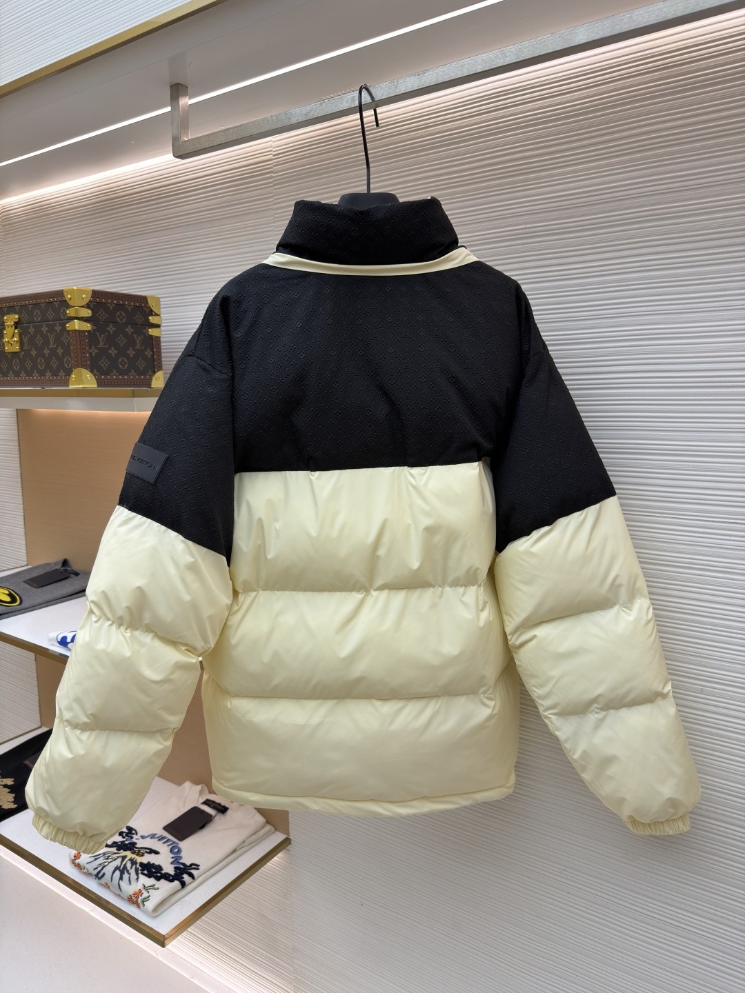 L X V LOGO Down Jacket