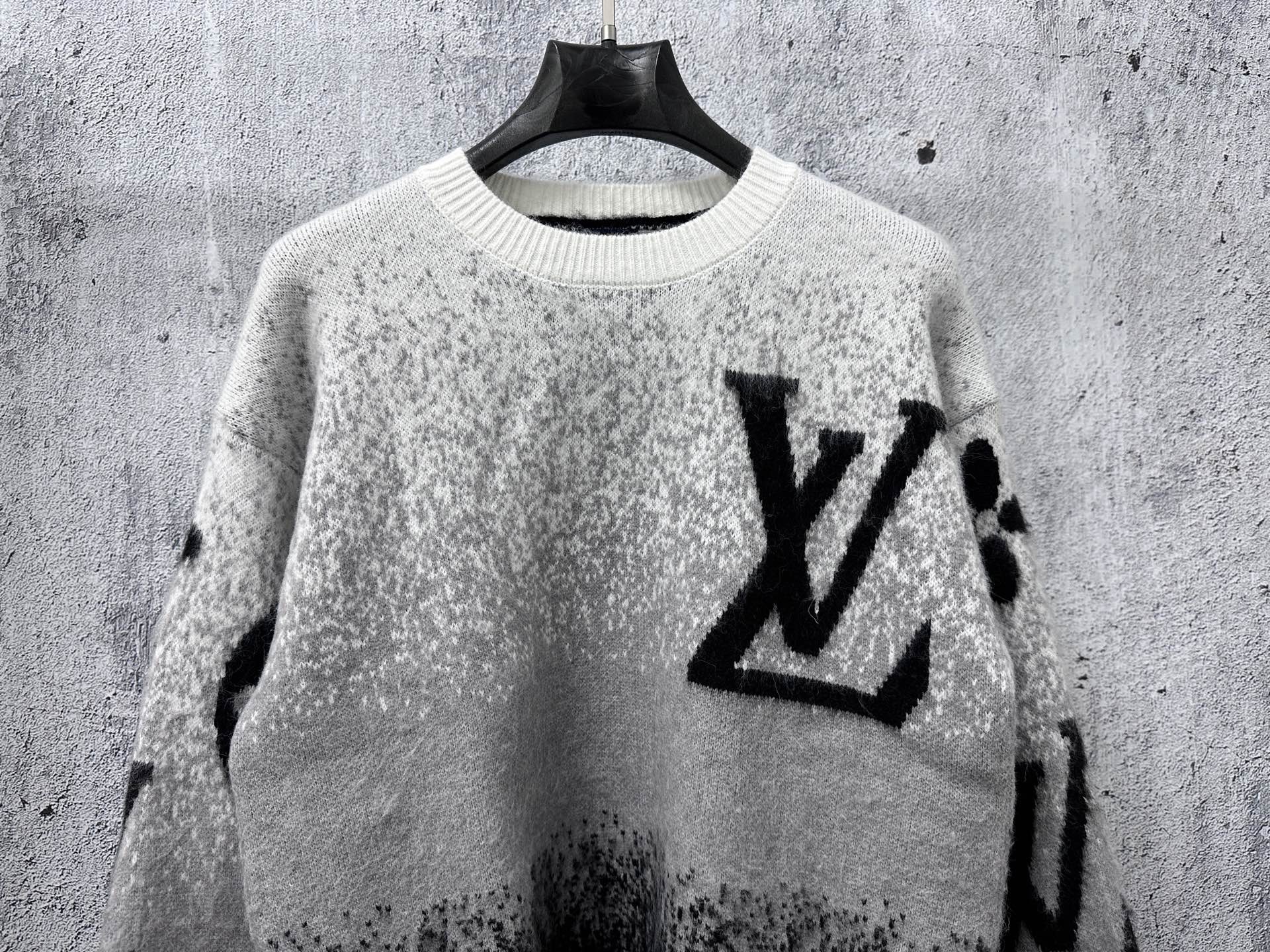 L X V  Sweater 2025