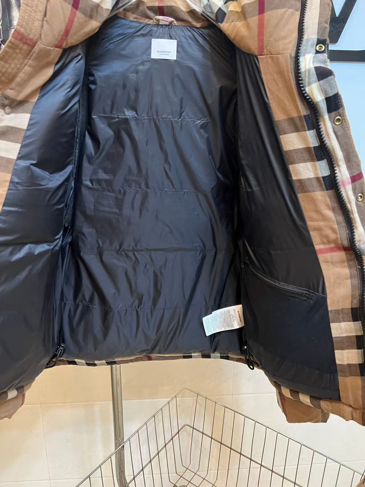 B B R Down Jacket （Classic diamond-shaped stripes）