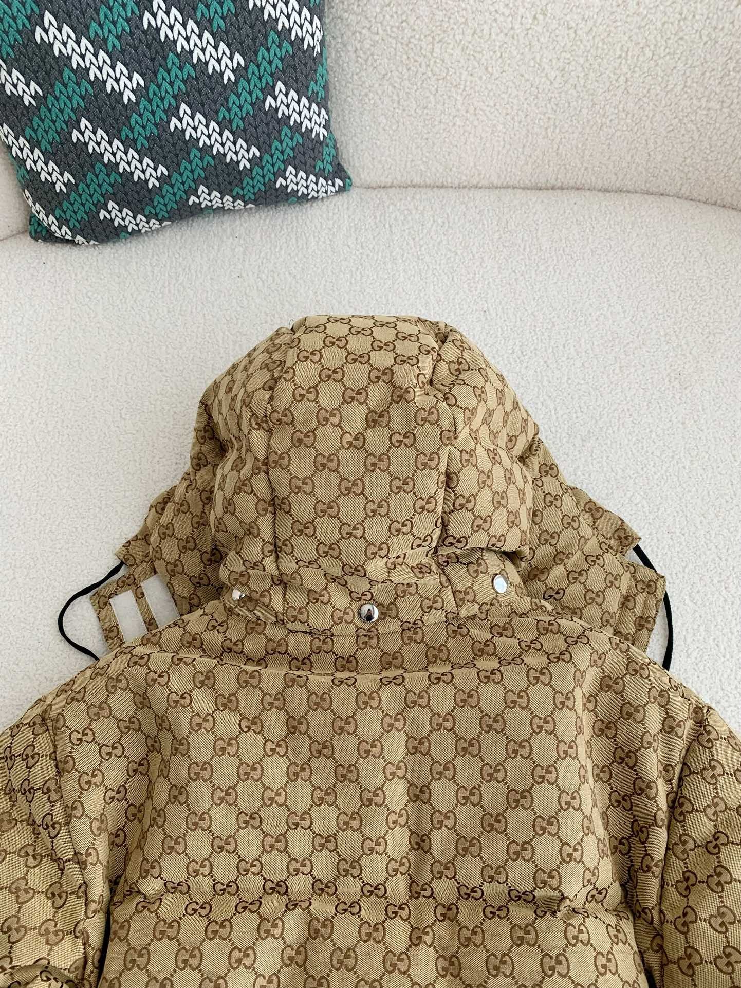 GUC Casual FW22 Full Print Drawstring Down Jacket