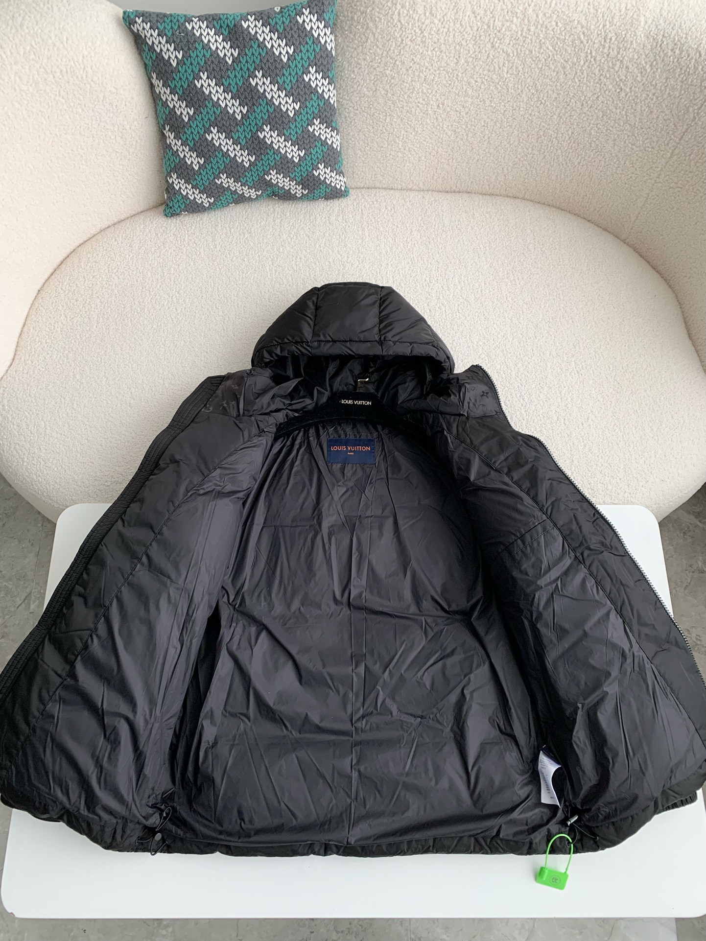 L X V LOGO Down Jacket