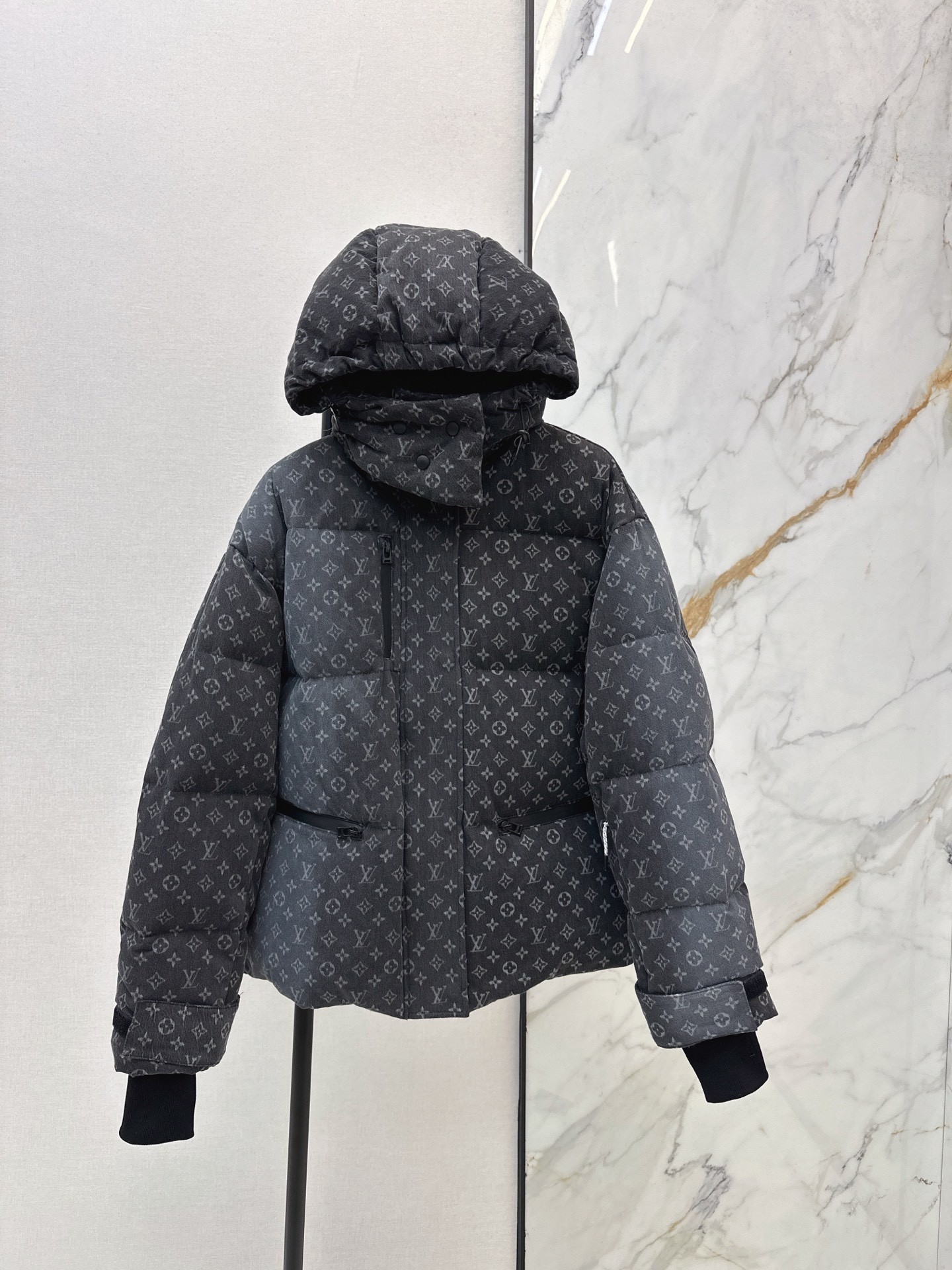 L X V Down jacket（Women's style）