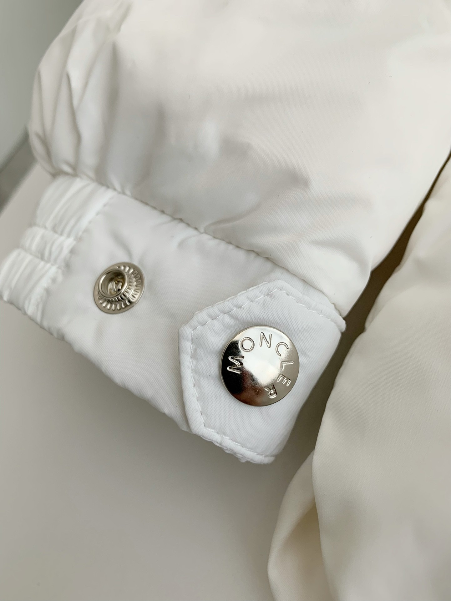 MONC Montbeliard down jacket