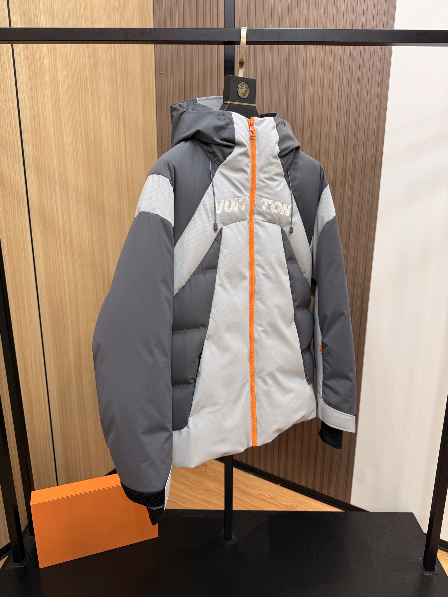 L X V 3390  Ski Down Jacket