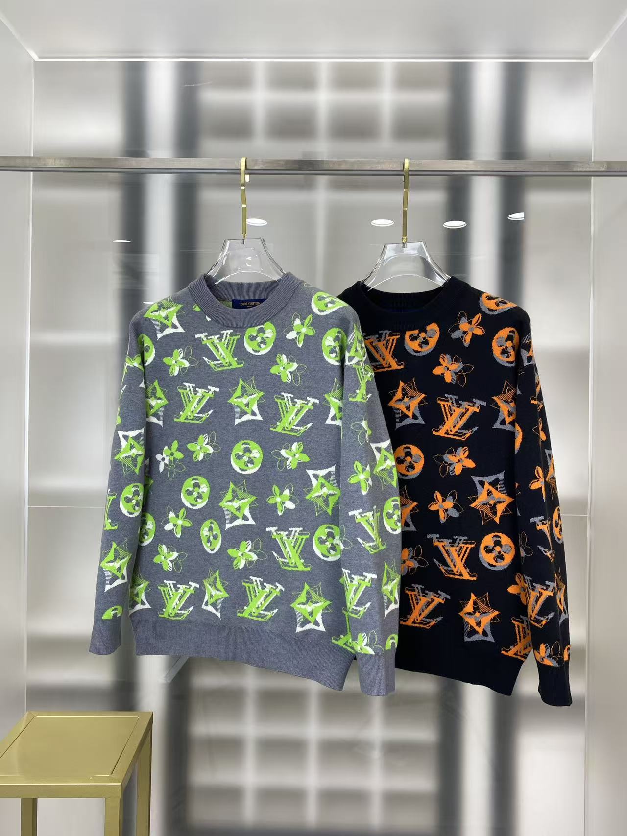 L X V Sweater （2025）