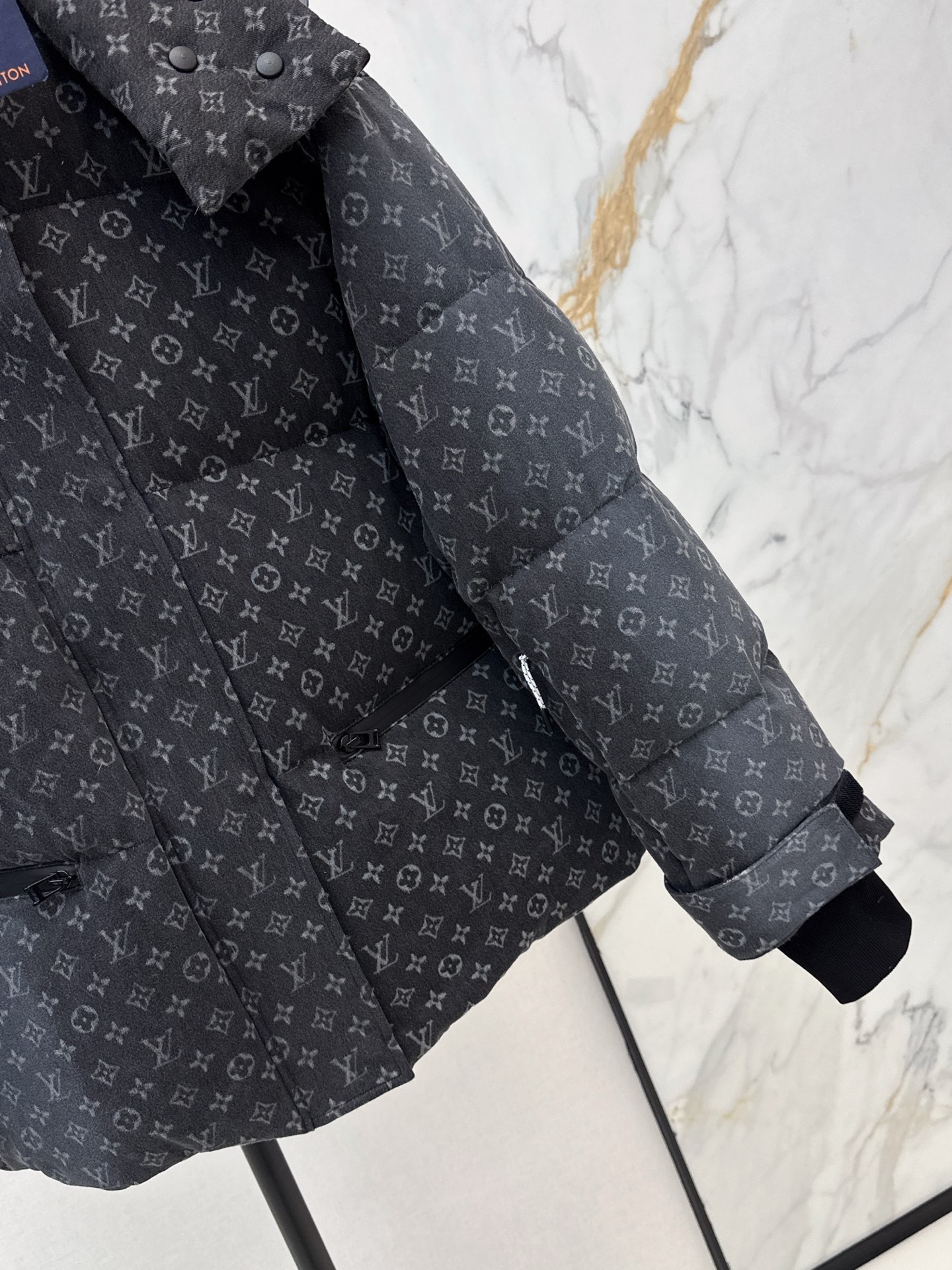 L X V Down jacket（Women's style）