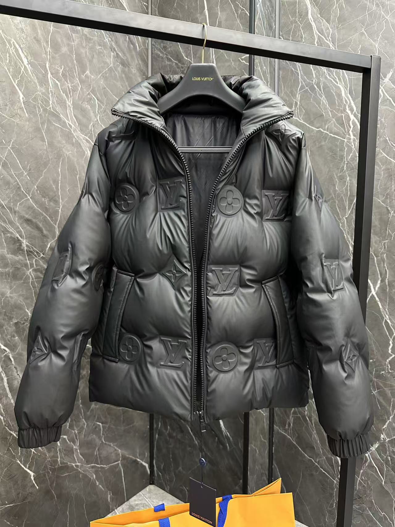 L X V Down  jacket