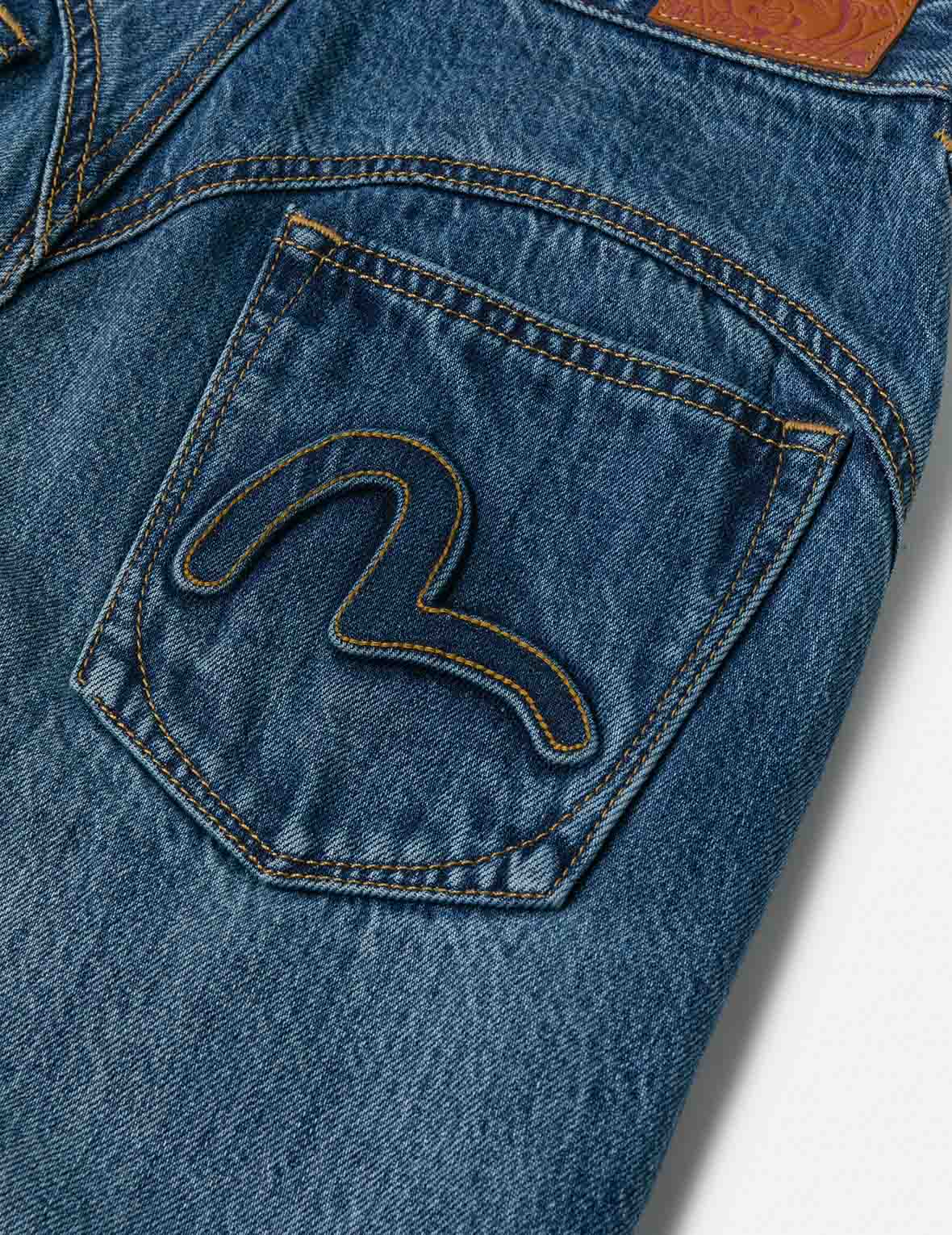 Seagull Embossed Fashion Fit Pleated Jeans