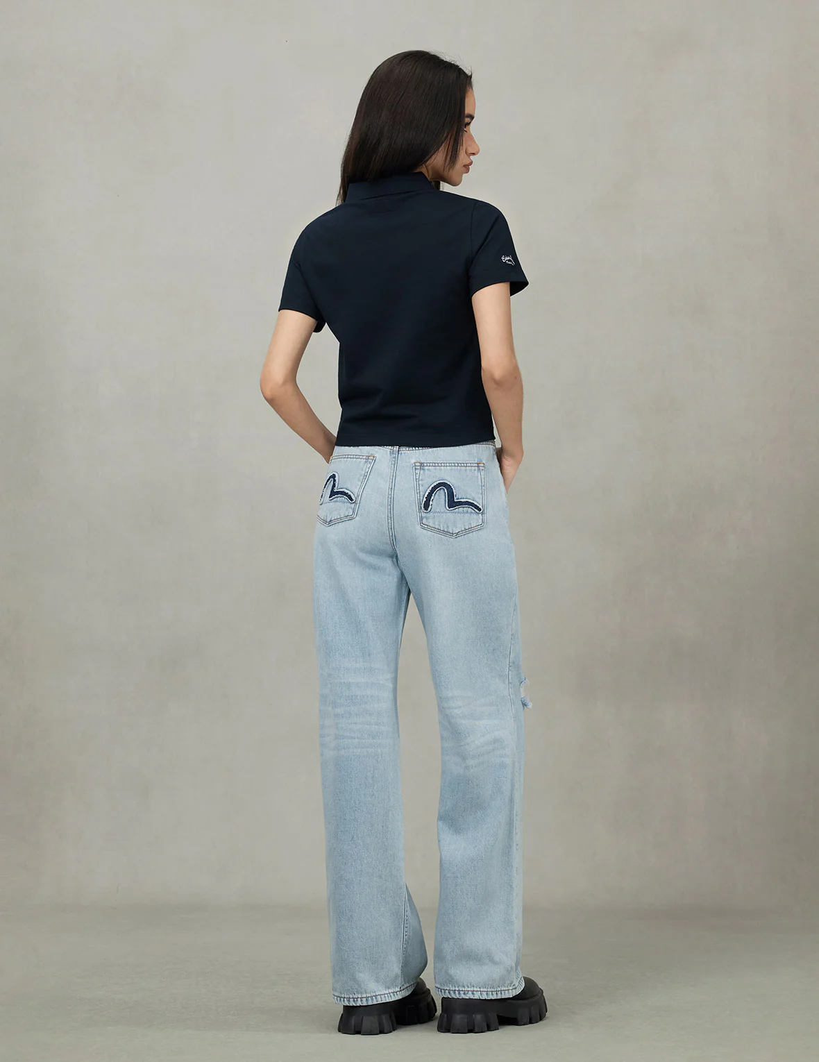 Distressed Seagull Appliqué Fashion Fit Wide-leg Jeans