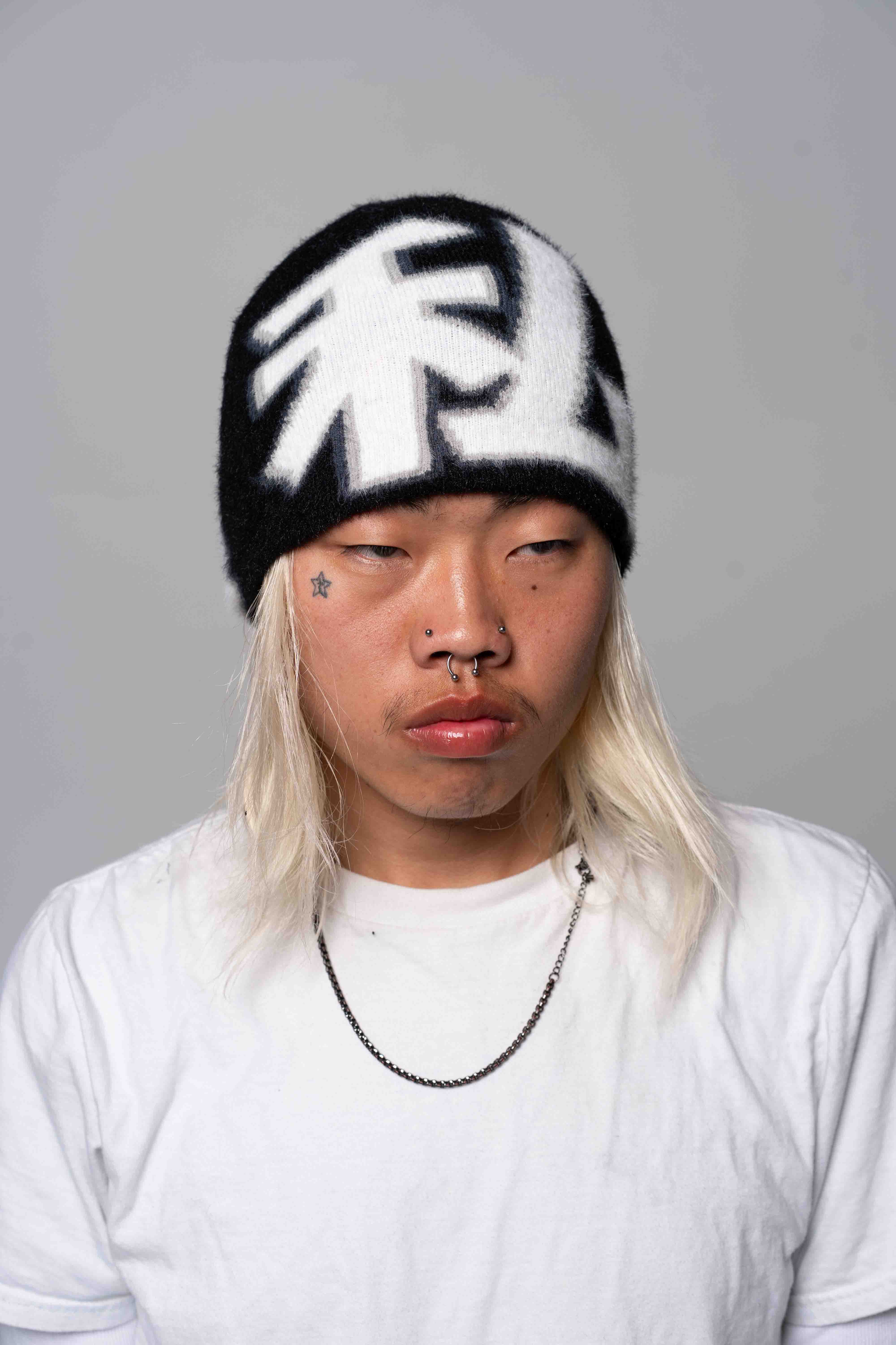 REVERSIBLE TOKYO BEANIE