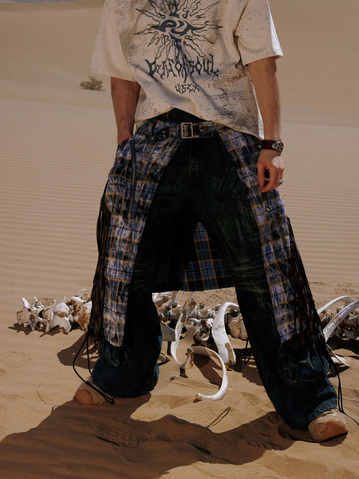 Personsoul Pocket Drawstring Washed Flared Jeans