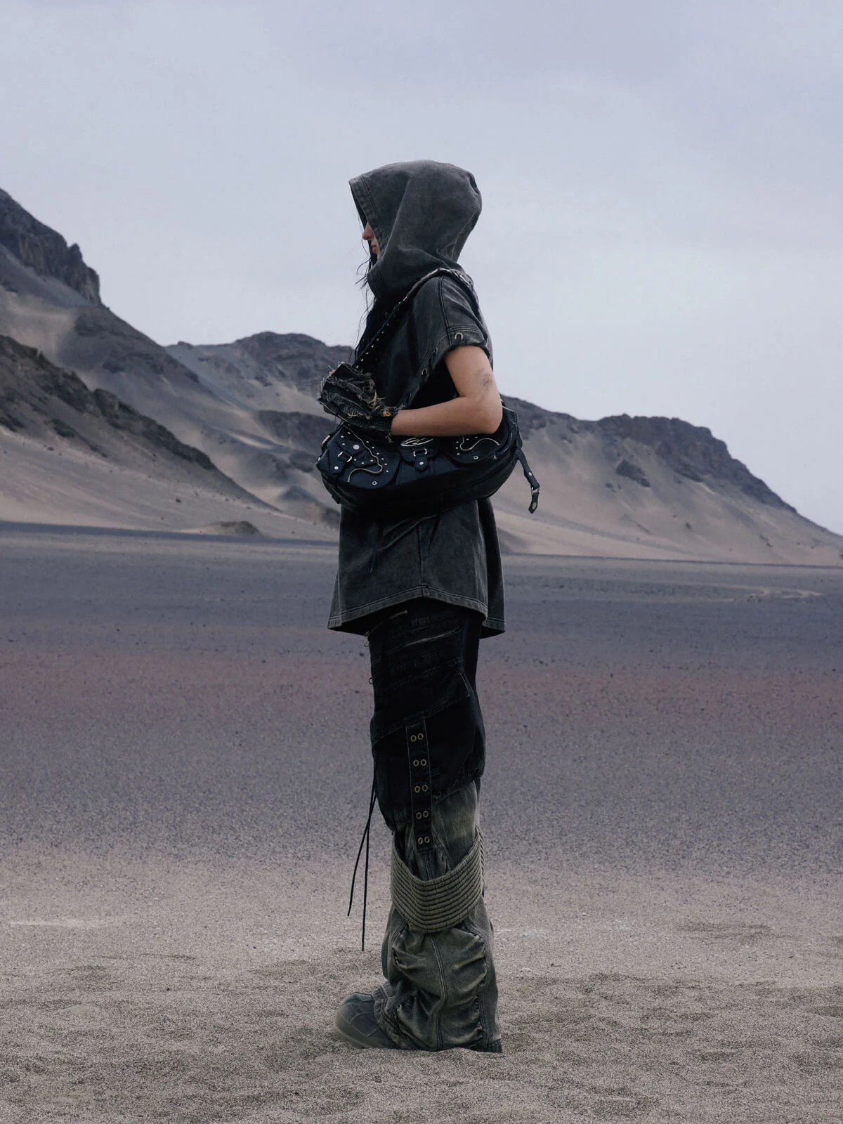 Personsoul Desert Distressed Denim Cargo Pants