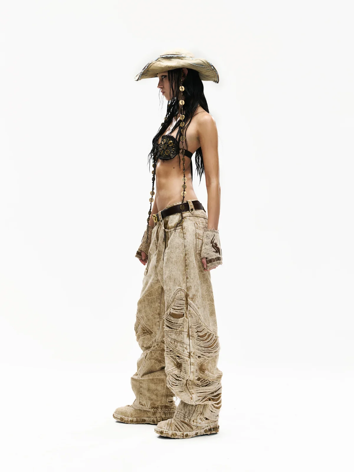 Distroyed Apricot Baggy Jeans