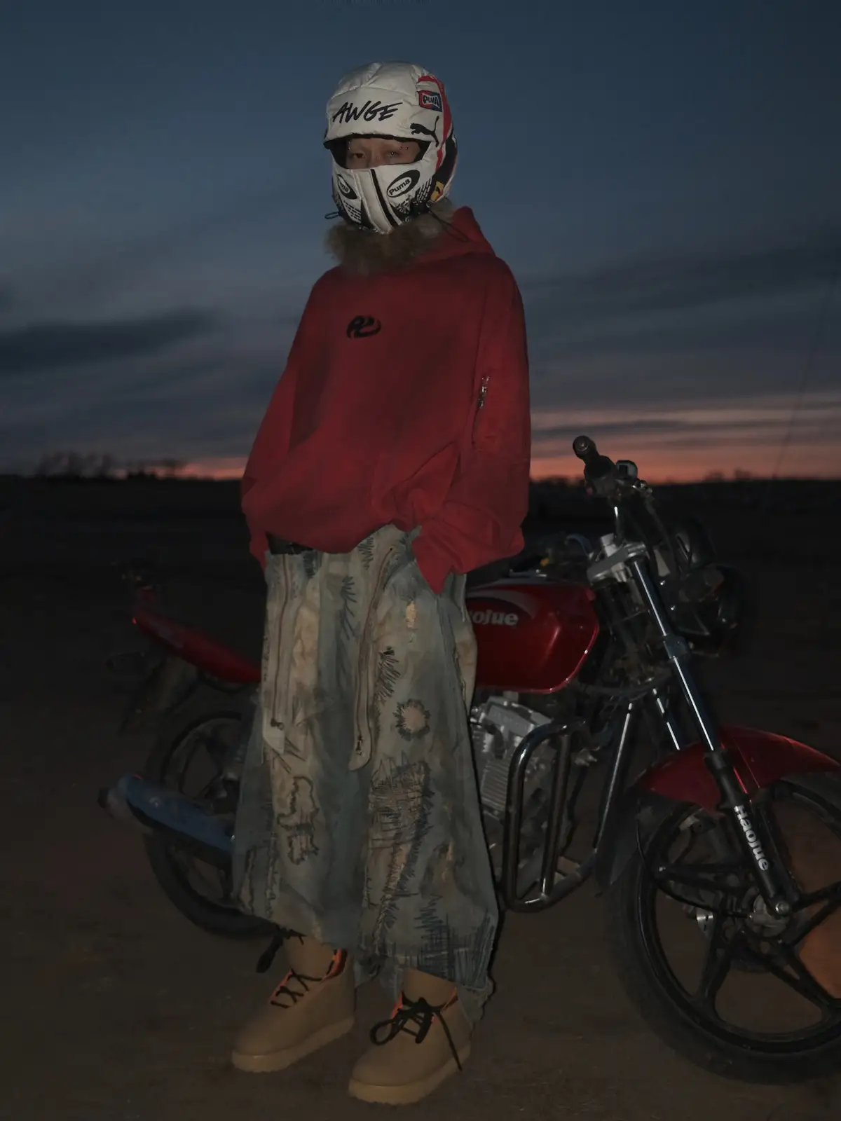 Personsoul Yuan Symbol Tie-Dye Gradient Hoodie