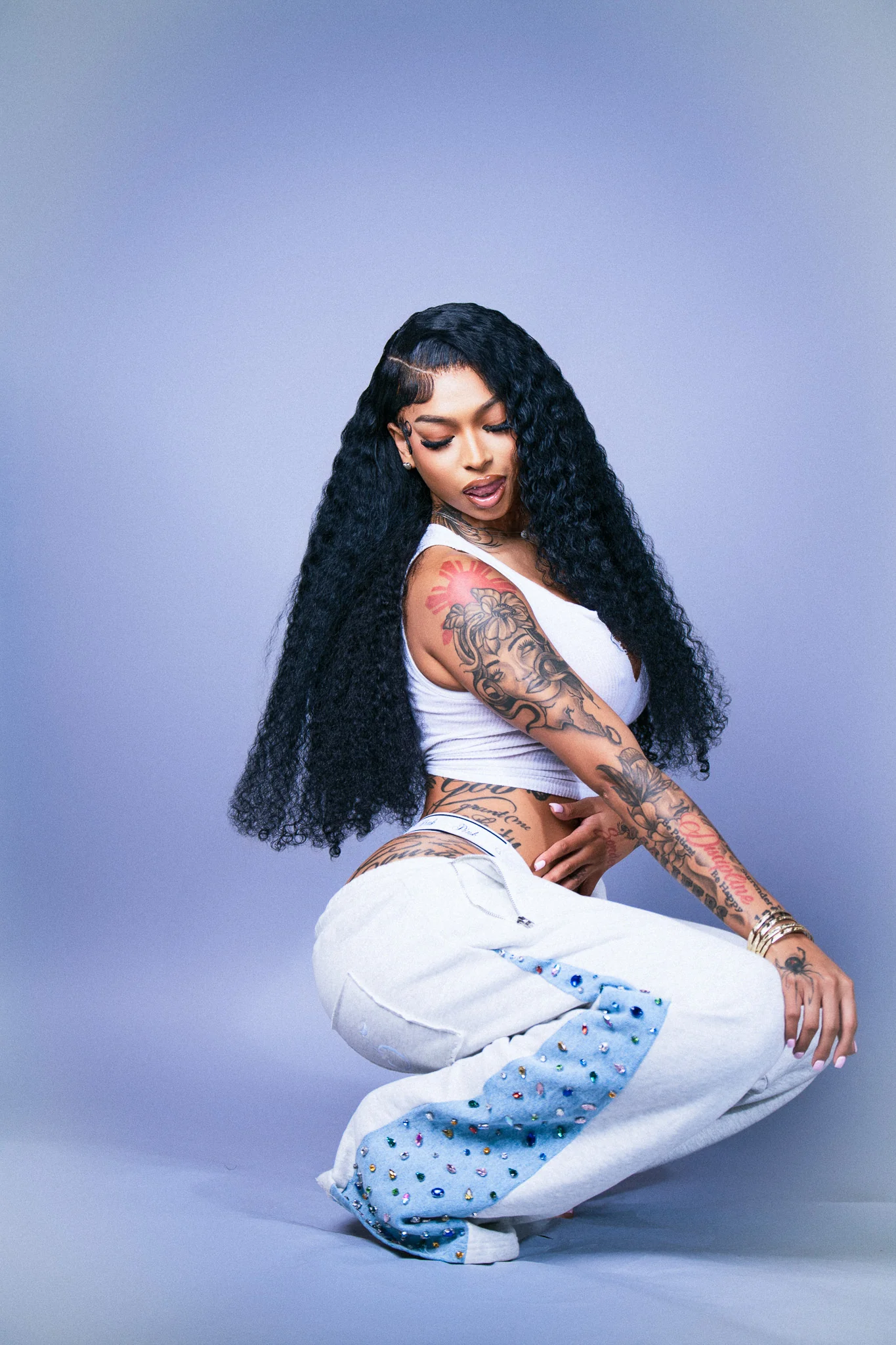 HEATHER DENIM SWEATS