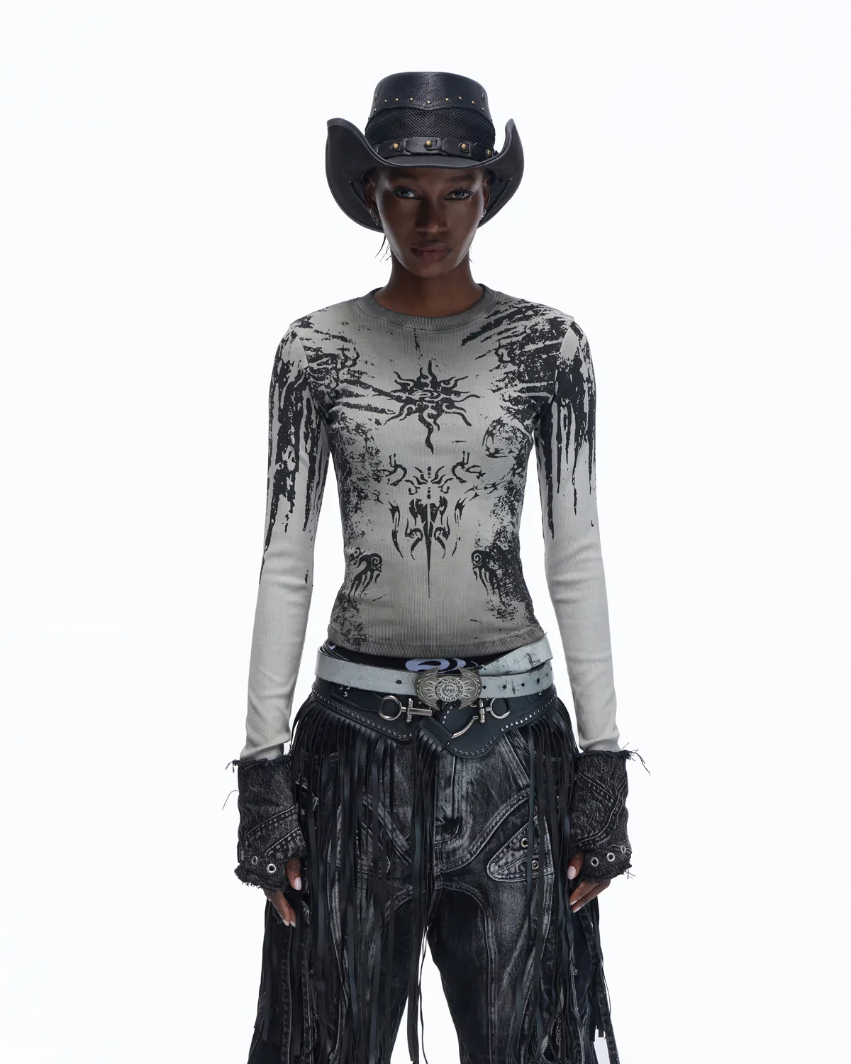 Personsoul Sun Totem Slim Long Sleeve Tee