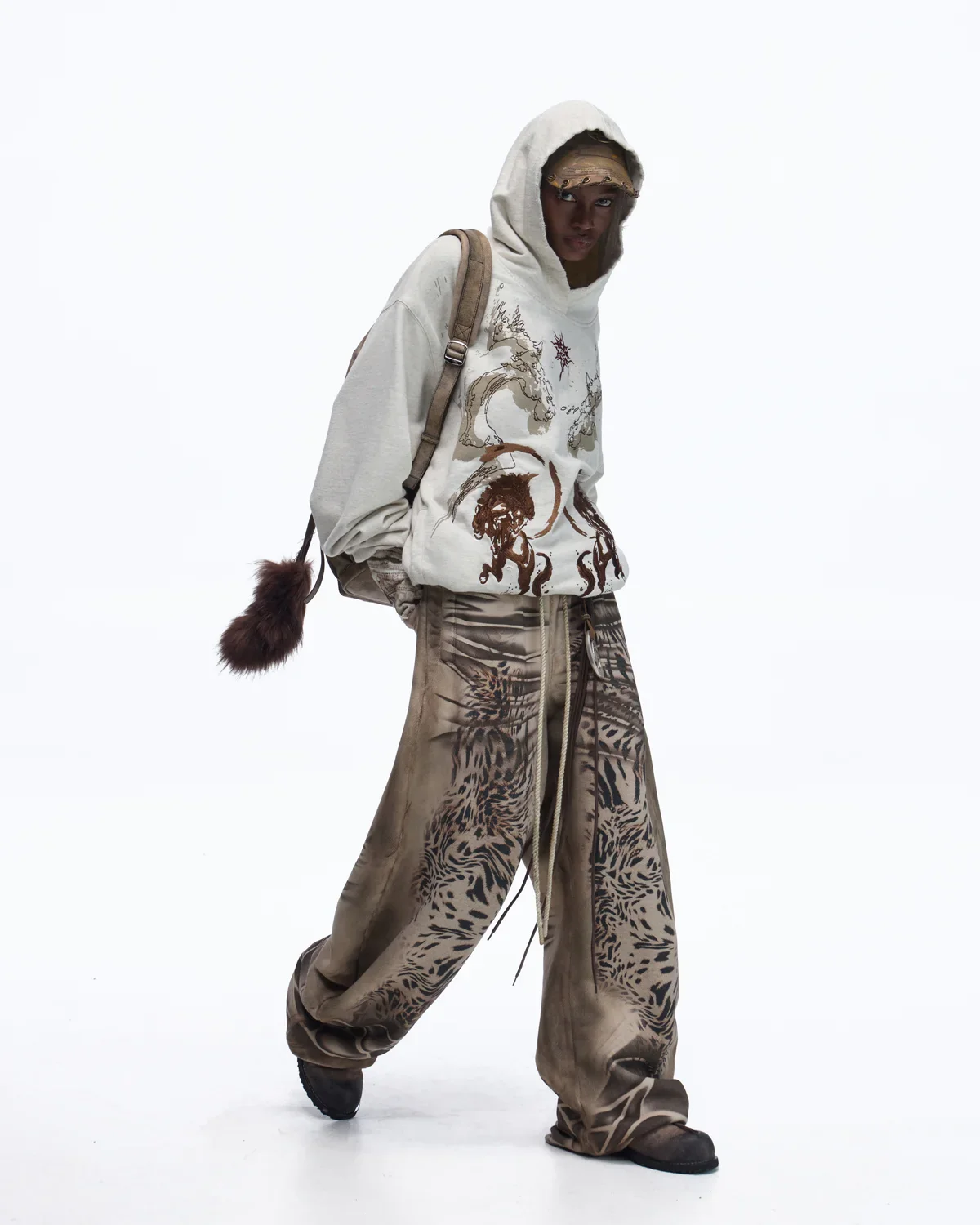 Personsoul Distressed Tiger-Pattern Totem Sweatpants