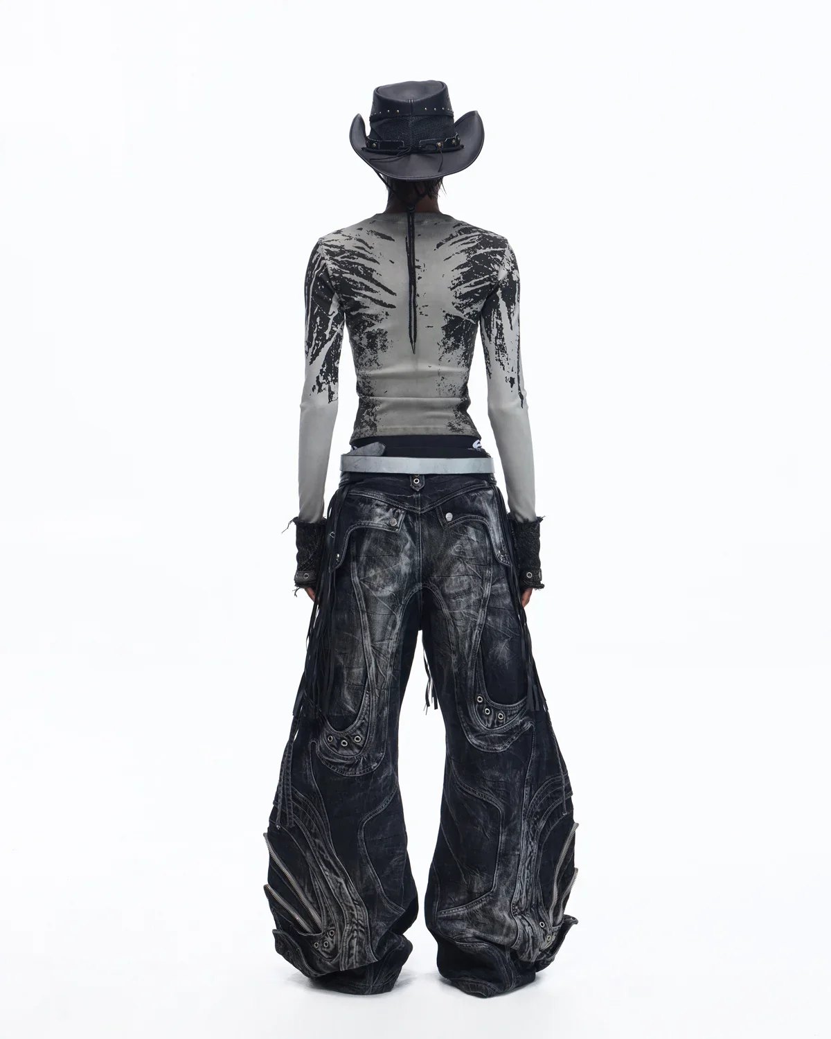 Personsoul Sun Totem Slim Long Sleeve Tee