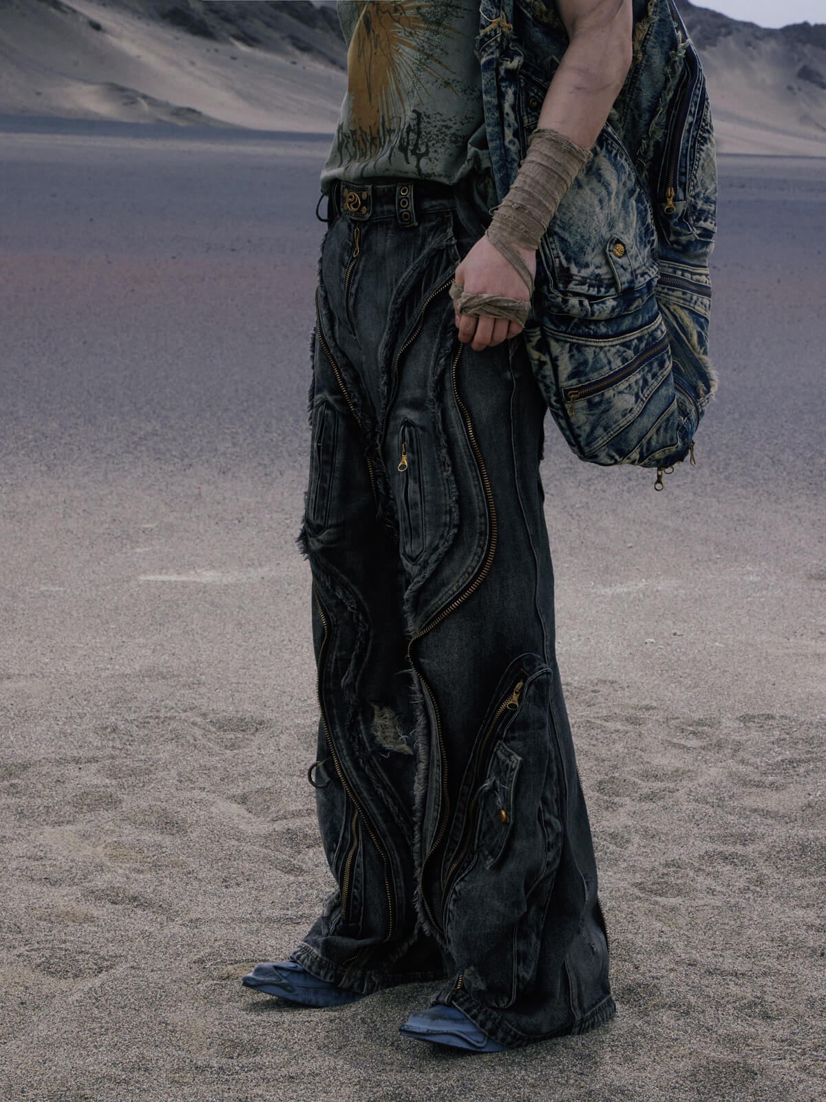 Personsoul Dirty Ripped Denim Baggy Jeans