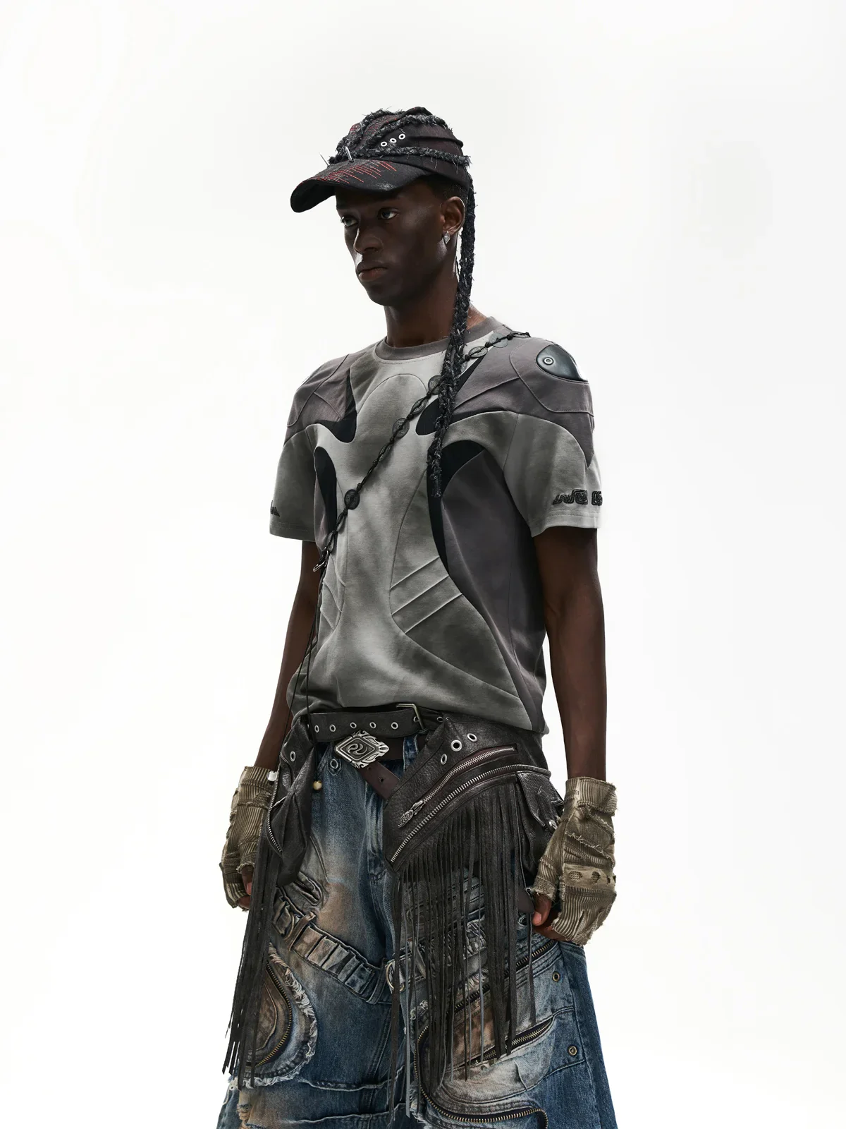 Spliced Cooling Slim T-Shirt with Embroidered Shoulder Details